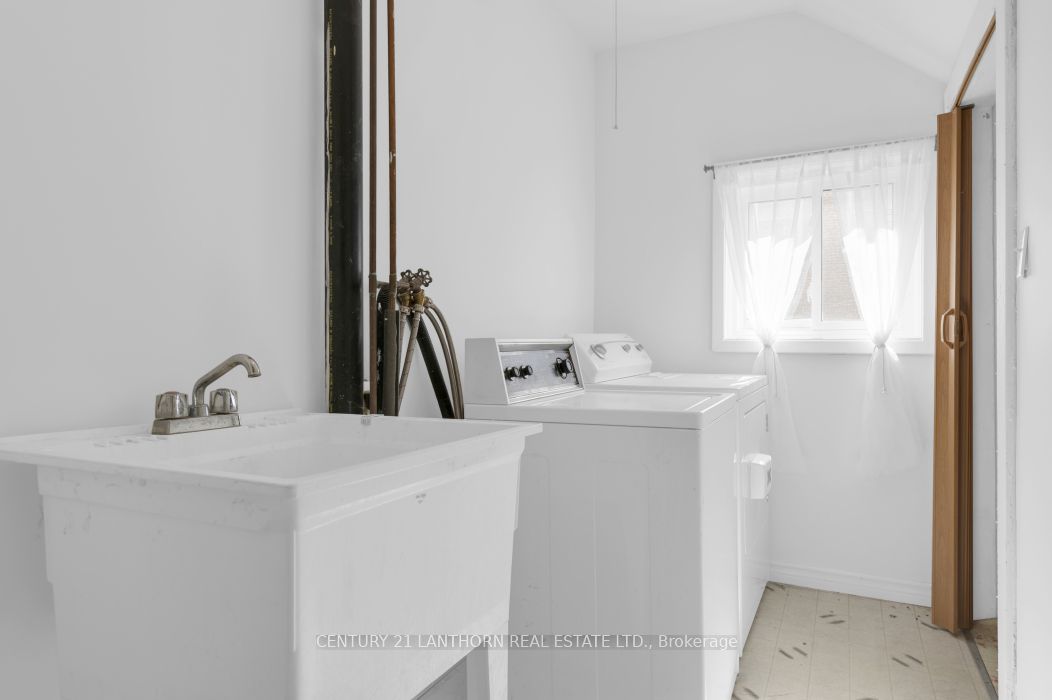 44 Metcalf Street Property Photo 19