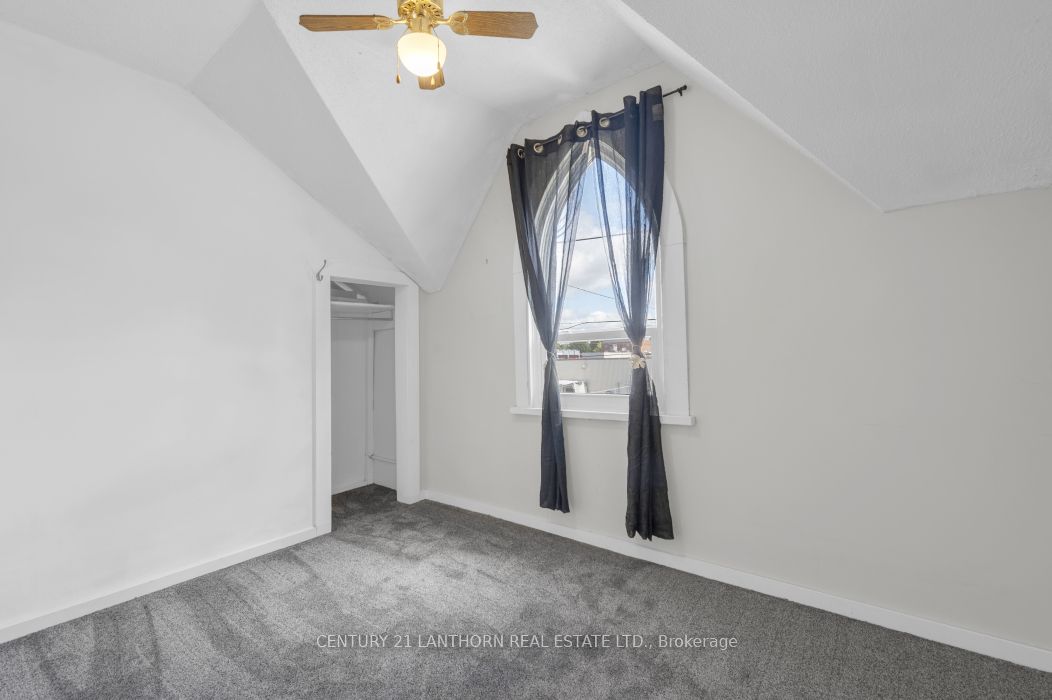 44 Metcalf Street Property Photo 20