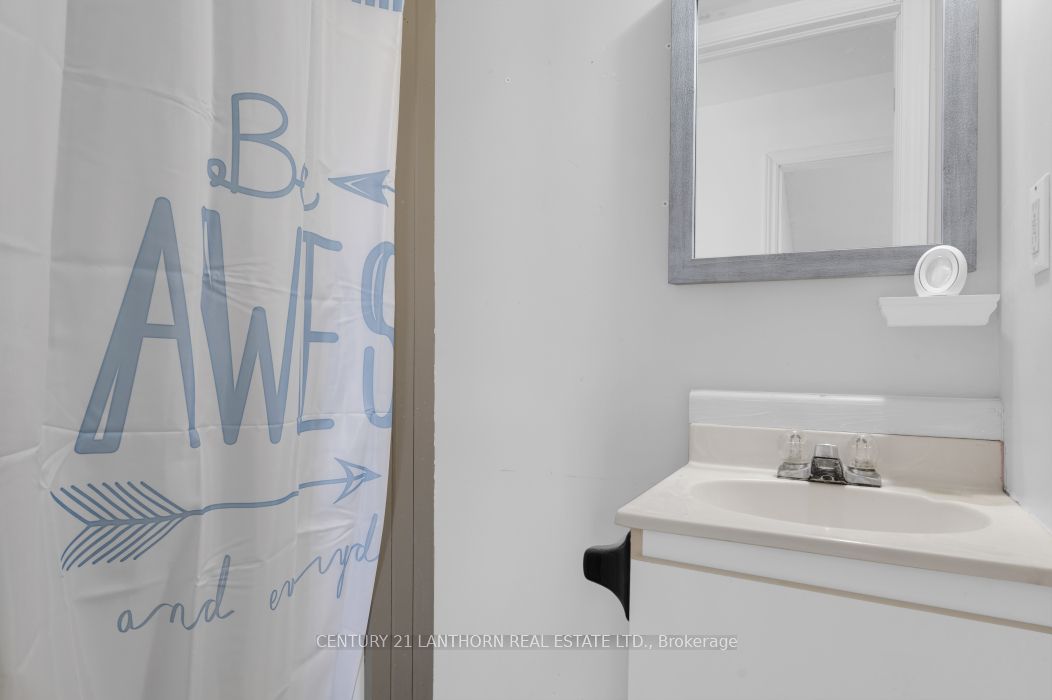 44 Metcalf Street Property Photo 24