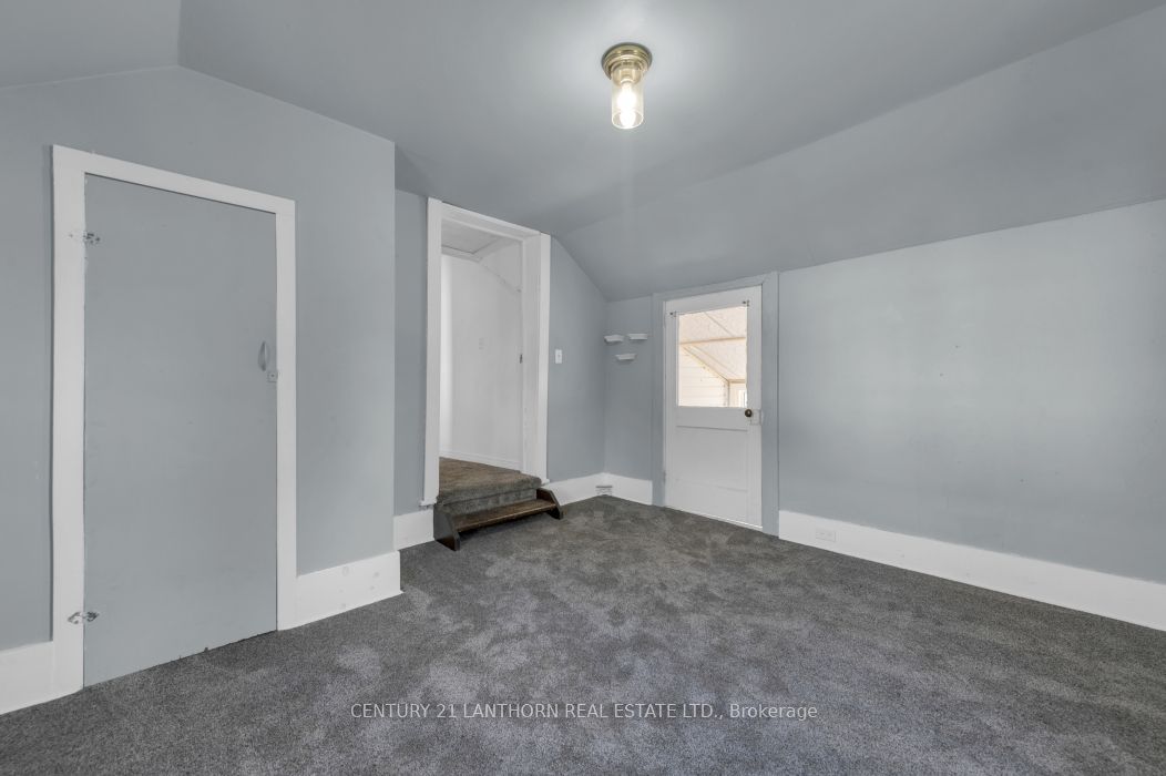 44 Metcalf Street Property Photo 26