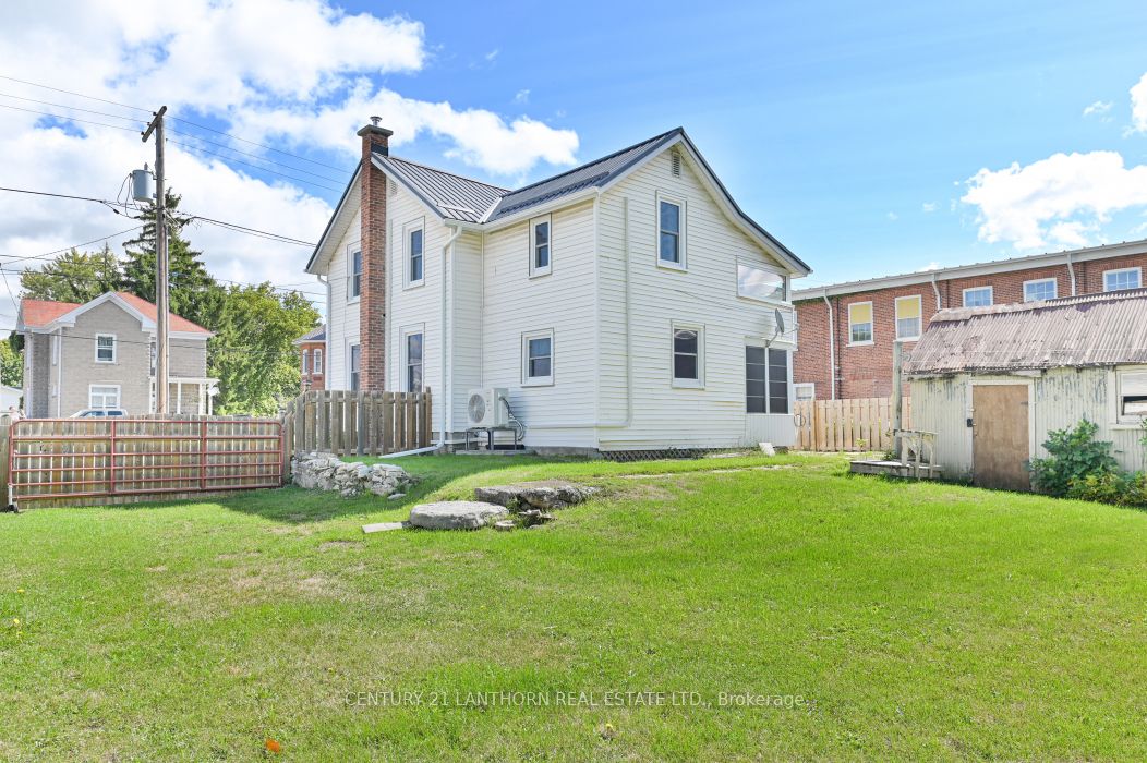 44 Metcalf Street Property Photo 32