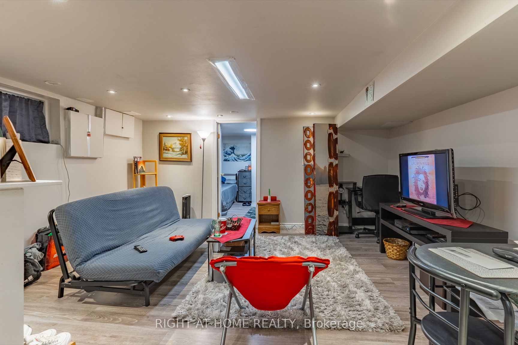 487 Cannon Street E Property Photo 16