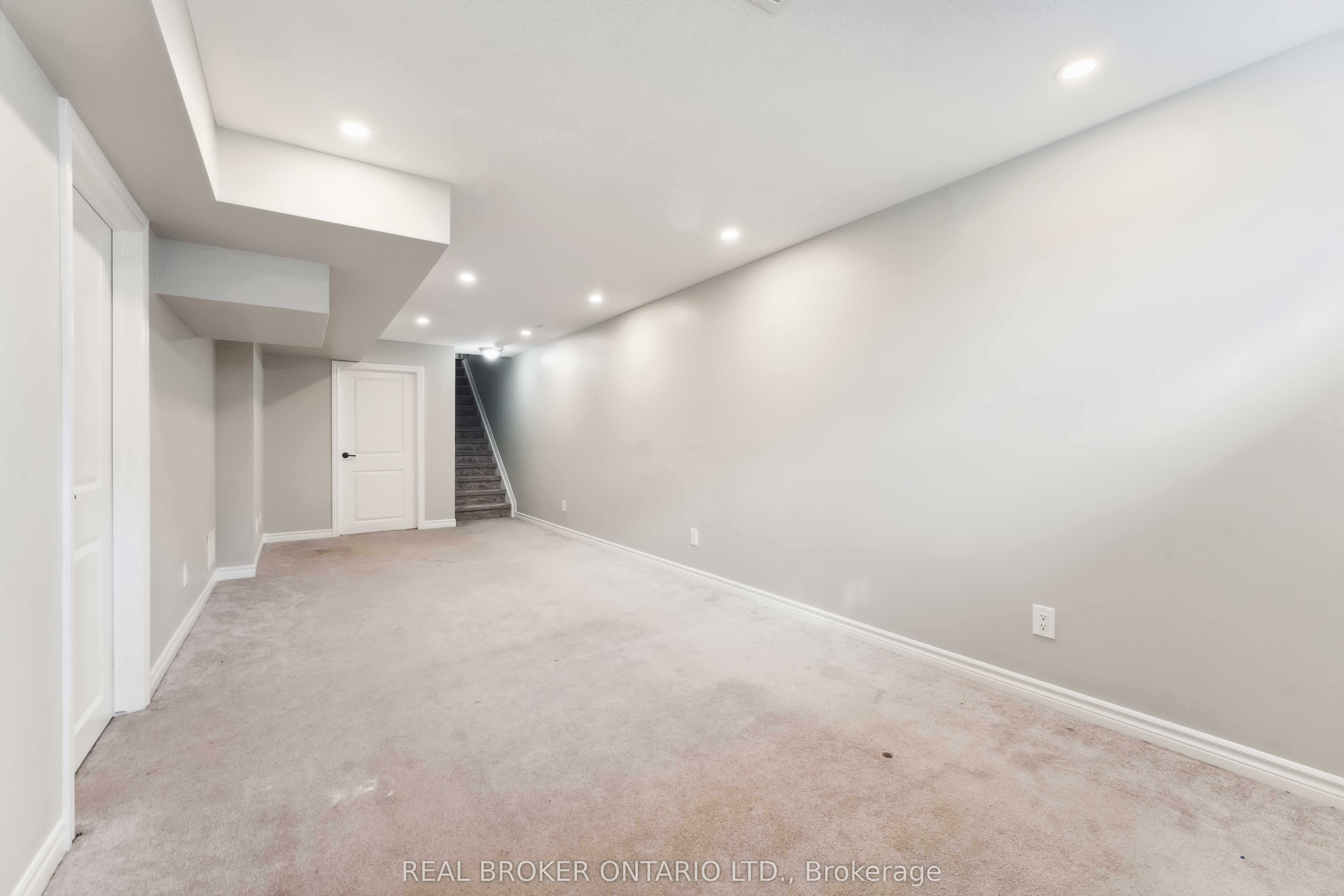 391 Rouncey Road Property Photo 32