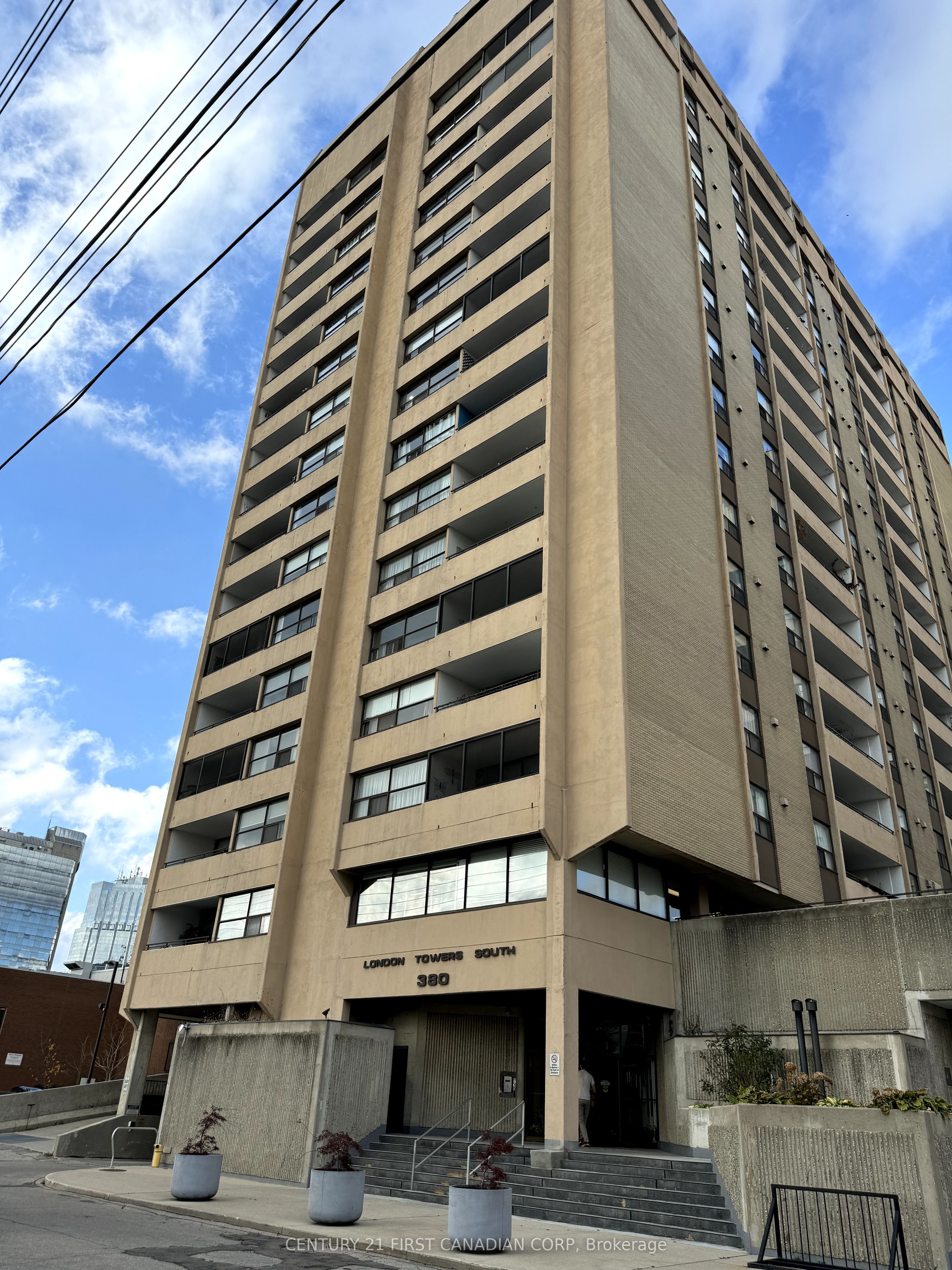 380 King St Property Photo 1
