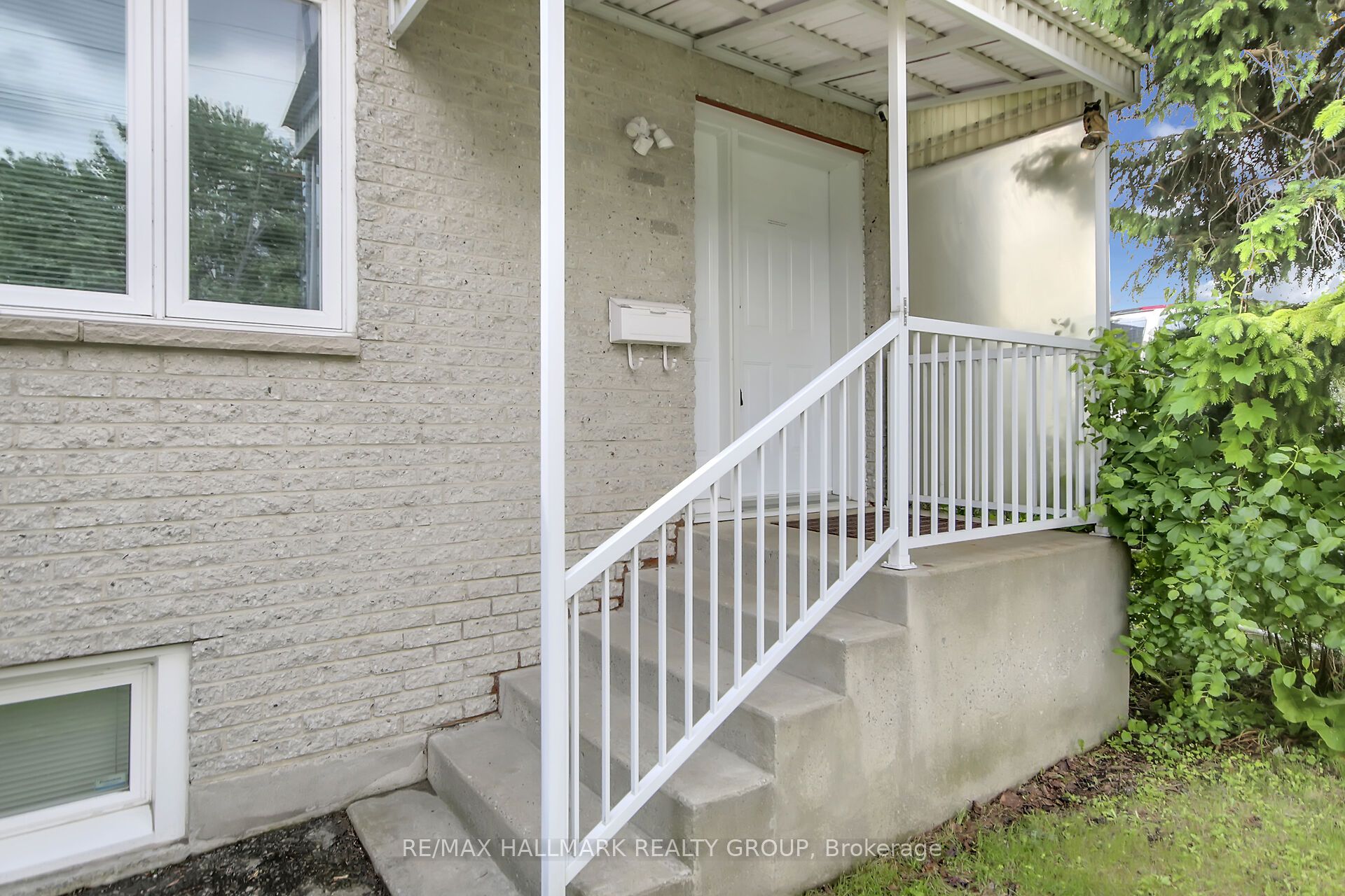 272 Mcarthur Avenue Property Photo 3