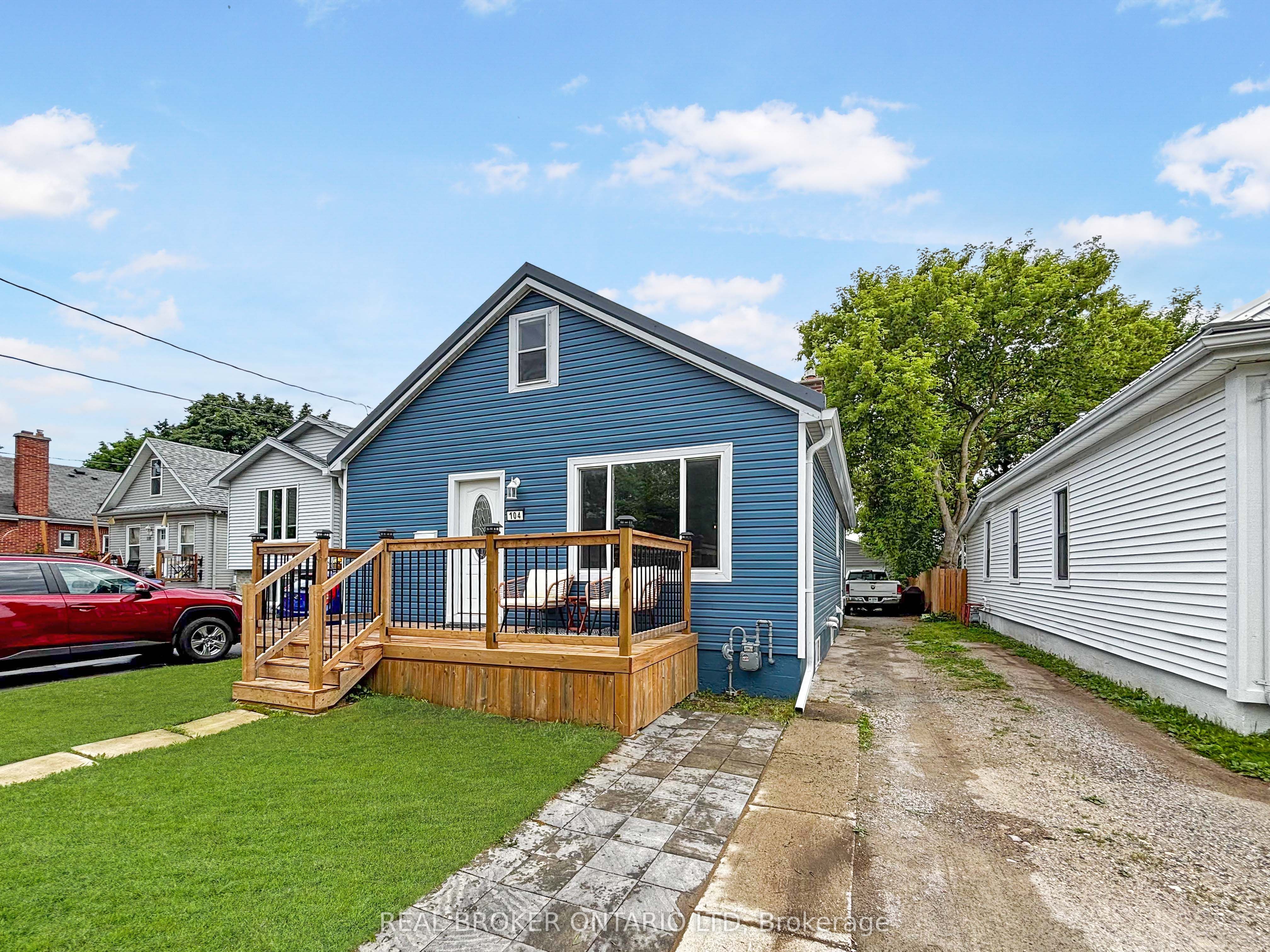 104 Delaware Street Property Photo 1
