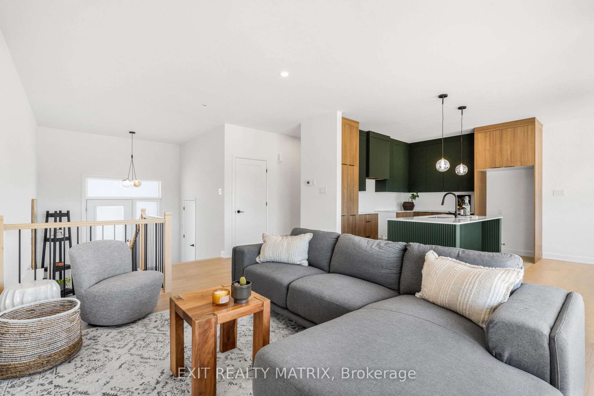 25 Mayer Street Property Photo 4