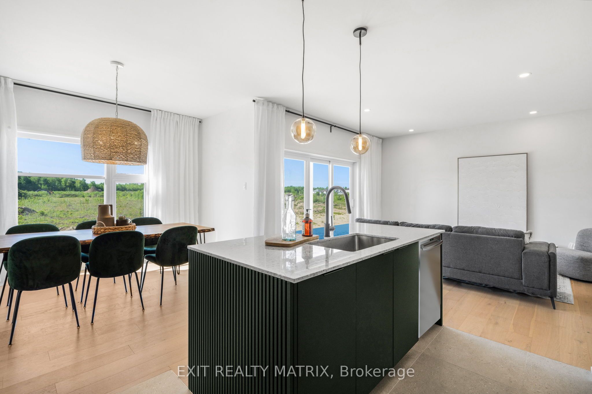 25 Mayer Street Property Photo 9