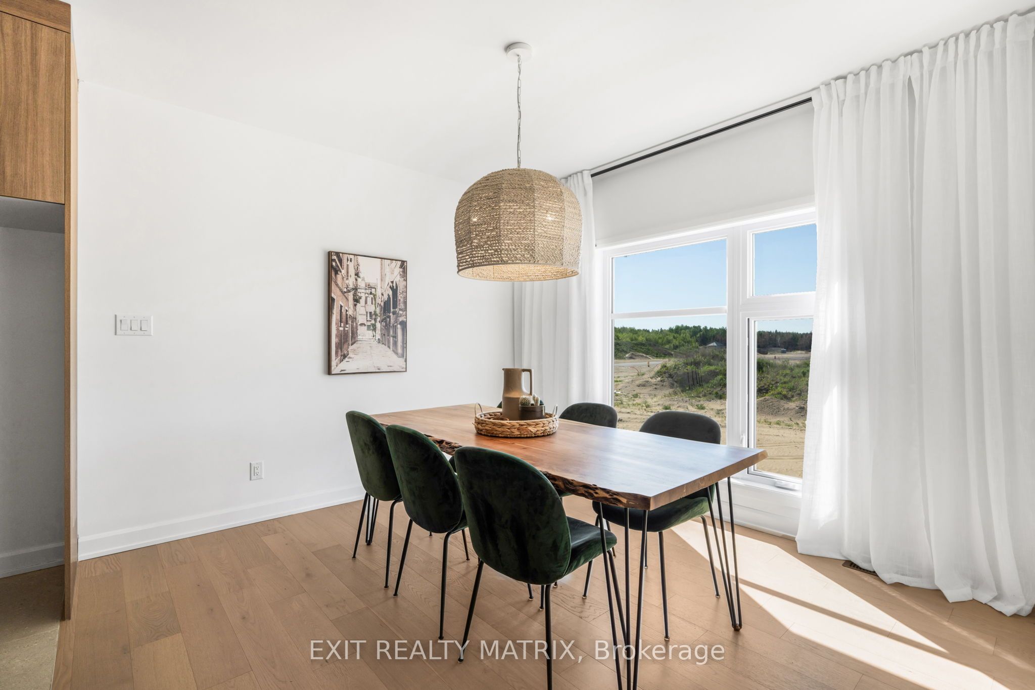 25 Mayer Street Property Photo 10