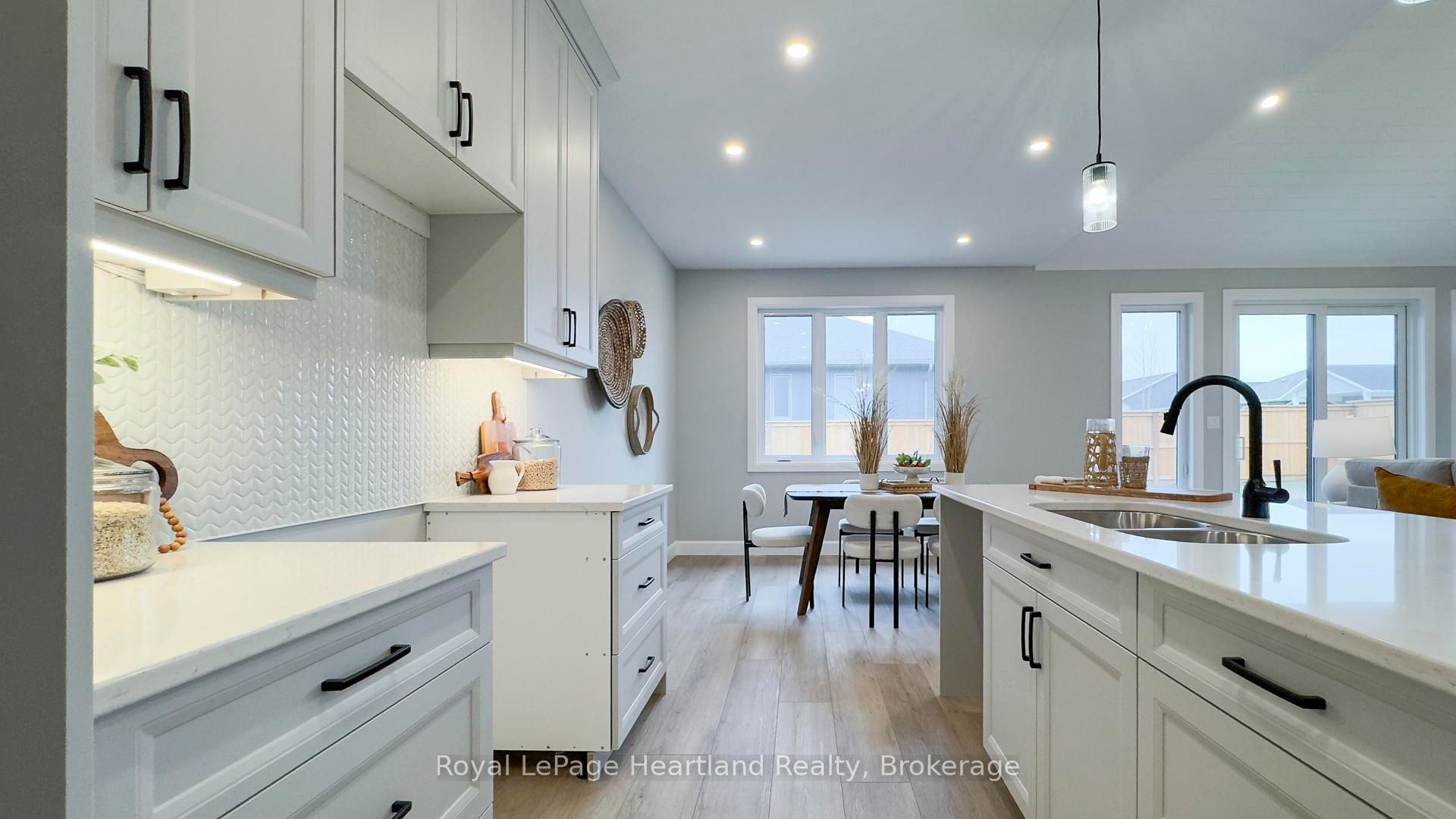 455 Woodridge Drive Property Photo 21