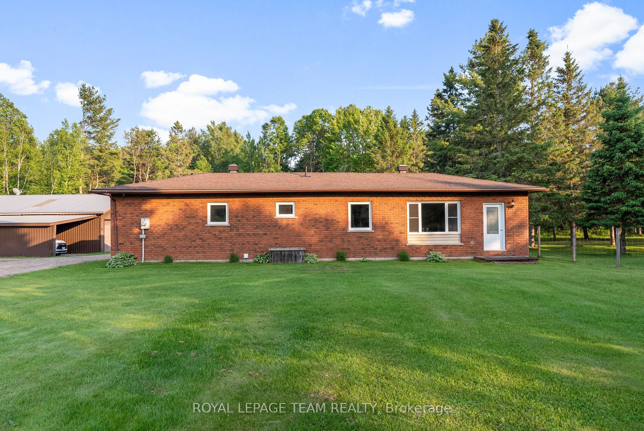 14617 60 Highway Property Photo 1