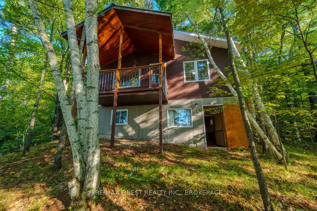 2305 Opinicon Rd