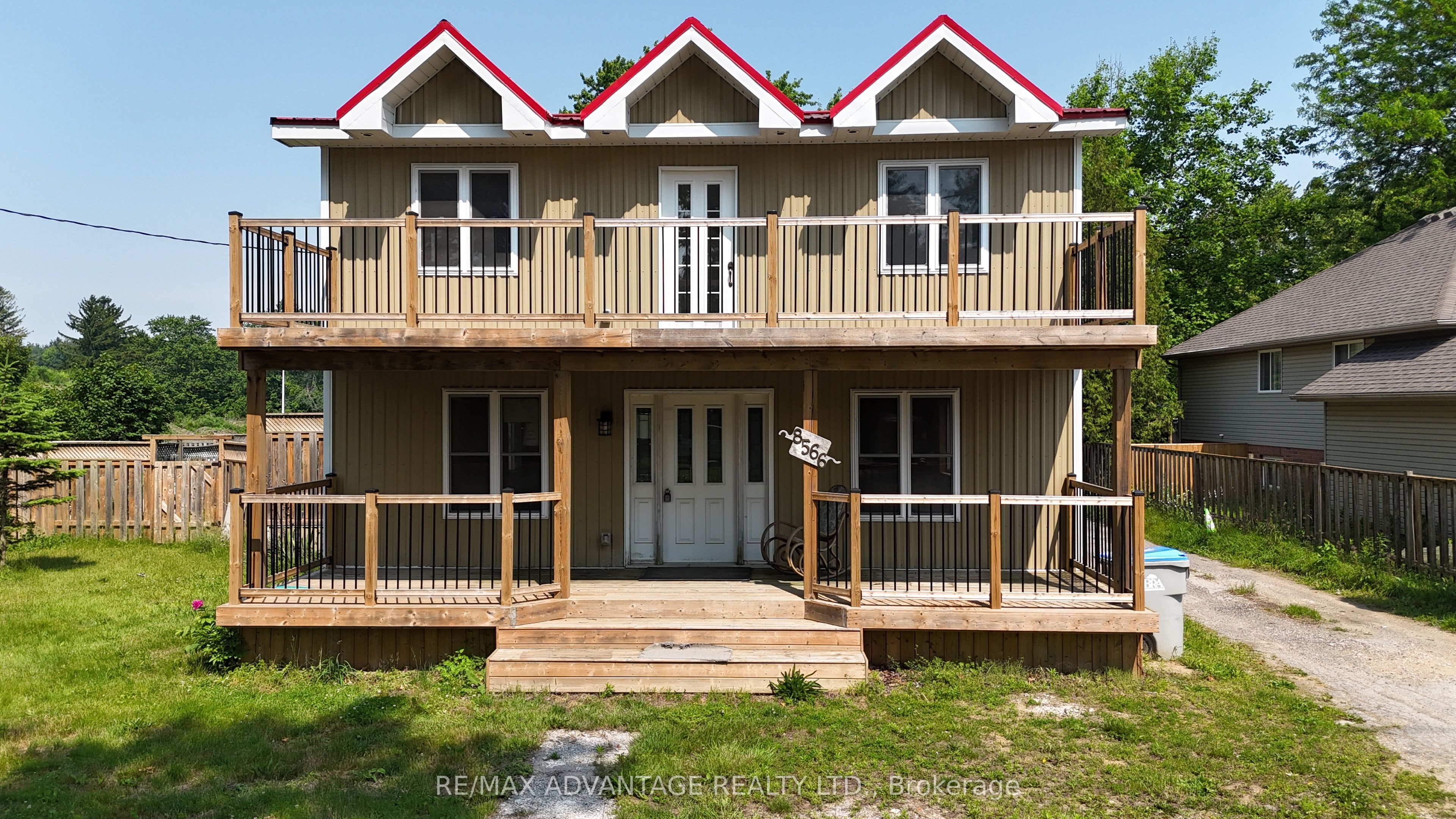 8566 Glendon Drive Property Photo 1