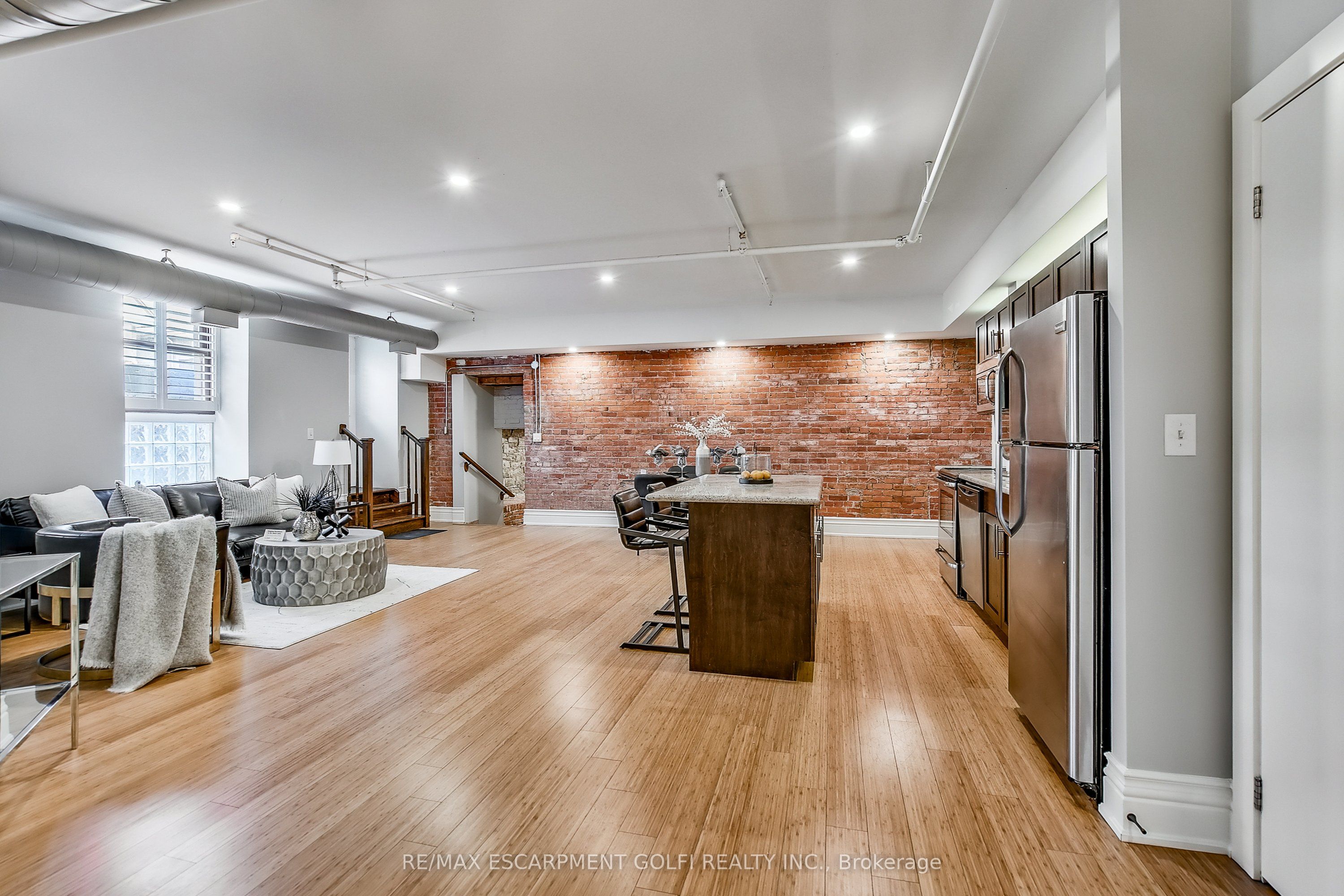 200 Stinson Street 101 Property Photo 3