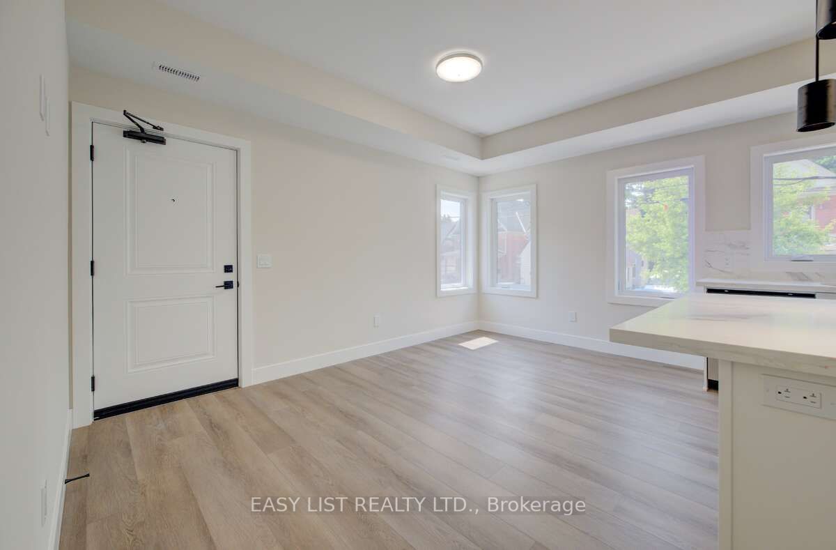 17 Peter Street 4 Property Photo 2