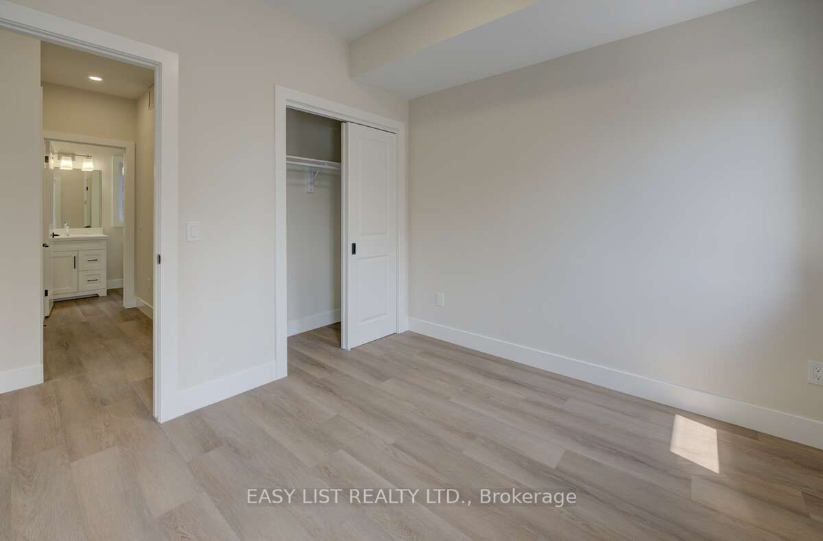 17 Peter Street 4 Property Photo 11