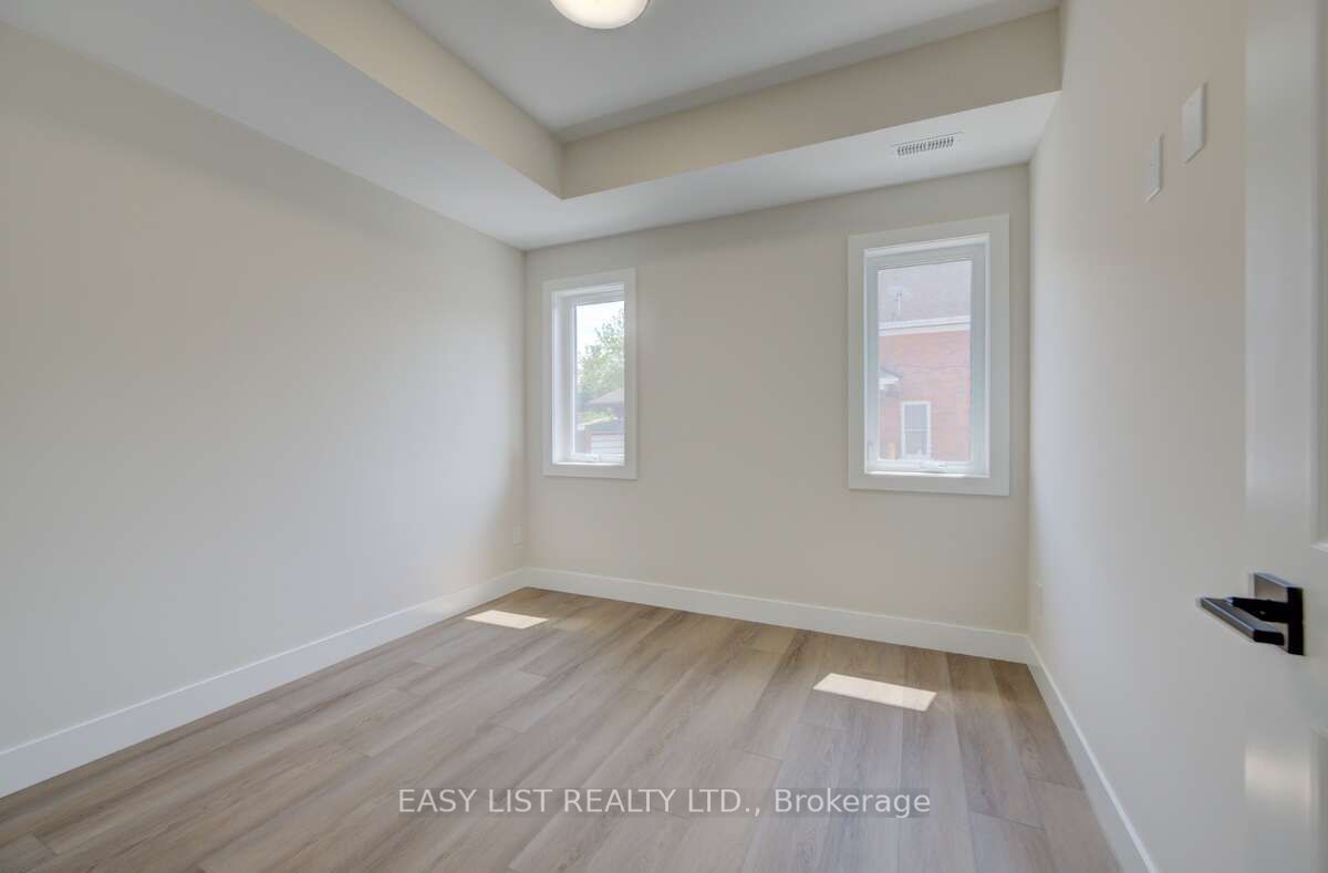 17 Peter Street 4 Property Photo 12