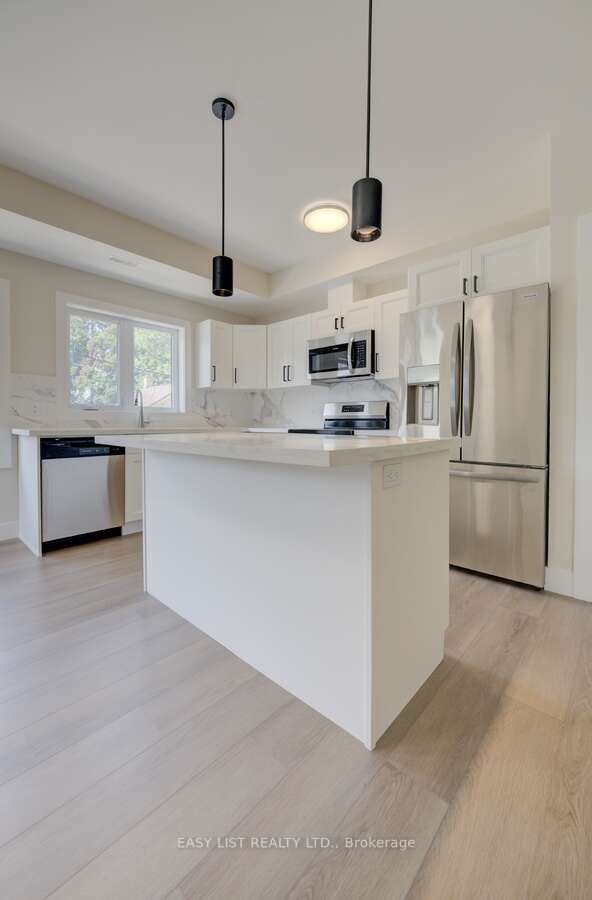 17 Peter Street 4 Property Photo 17