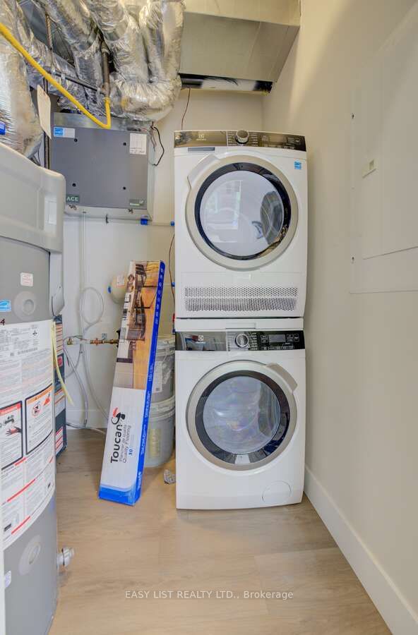 17 Peter Street 4 Property Photo 18