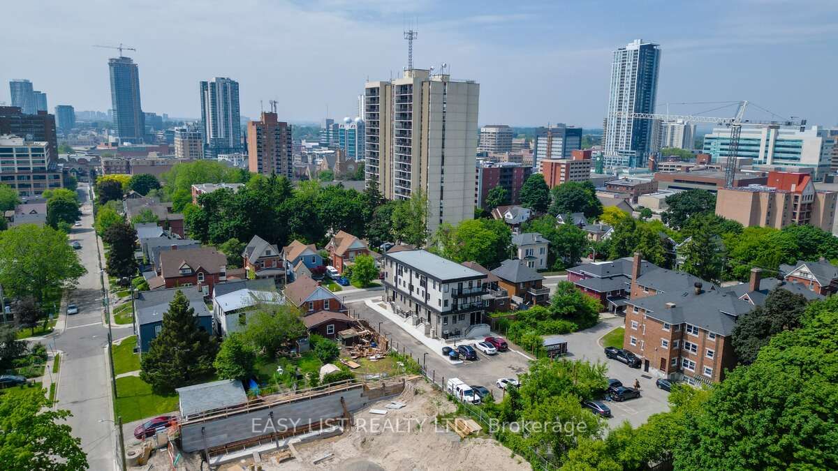 17 Peter Street 4 Property Photo 23