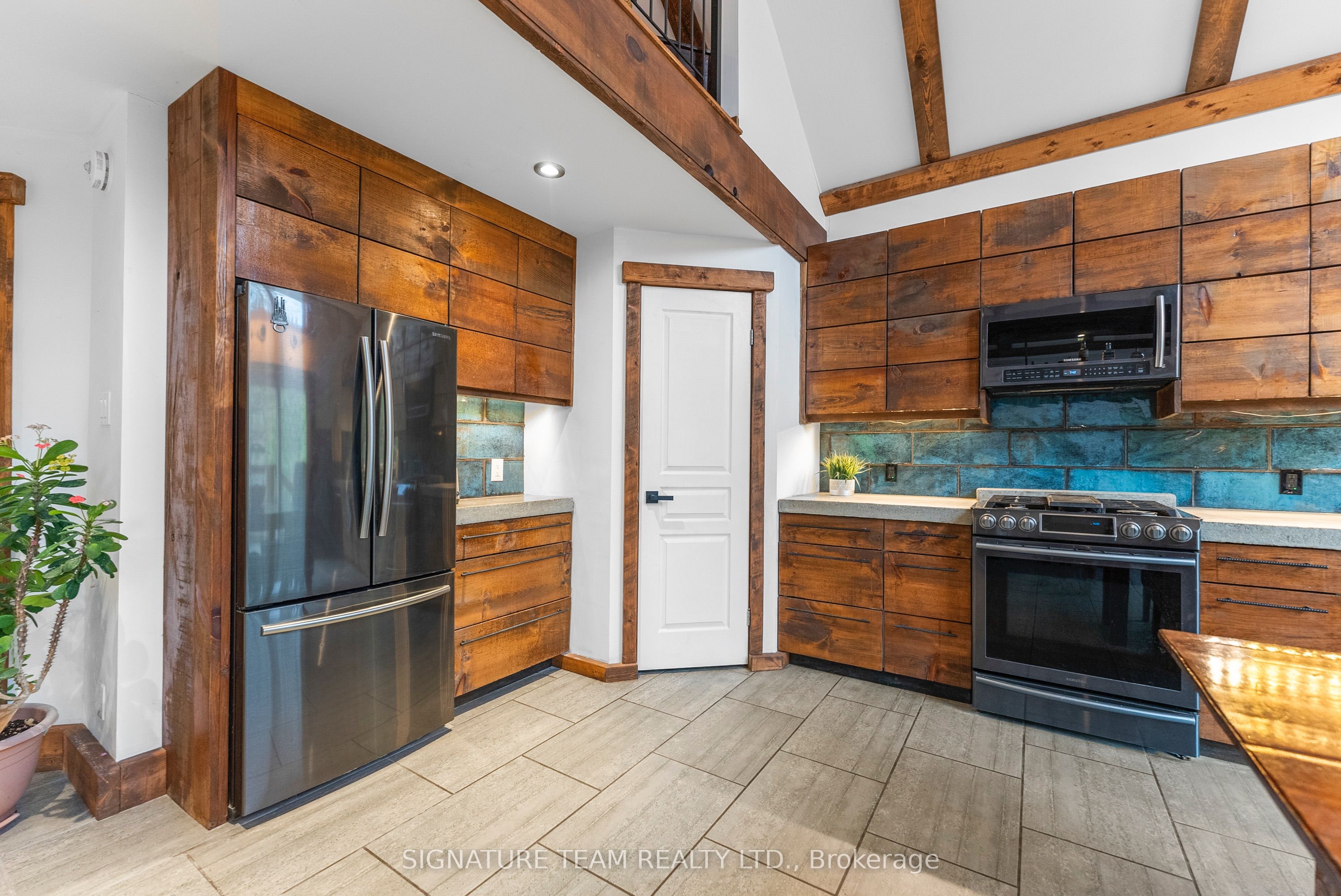 65b Recoskie Lane Property Photo 13