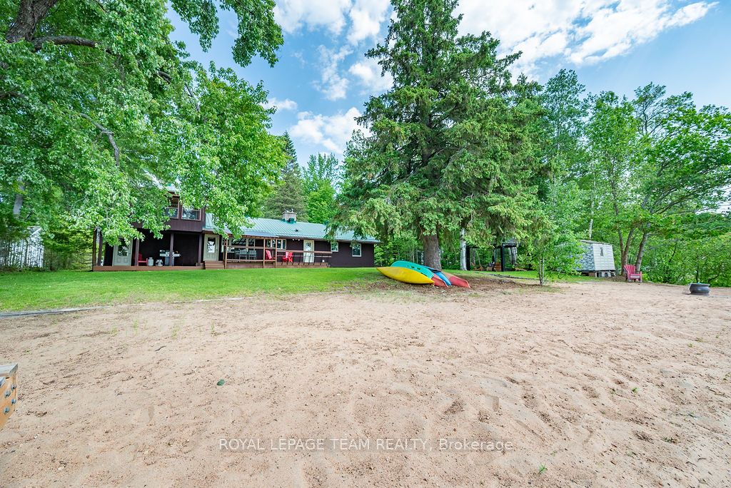 42165 Combermere Road Property Photo 1