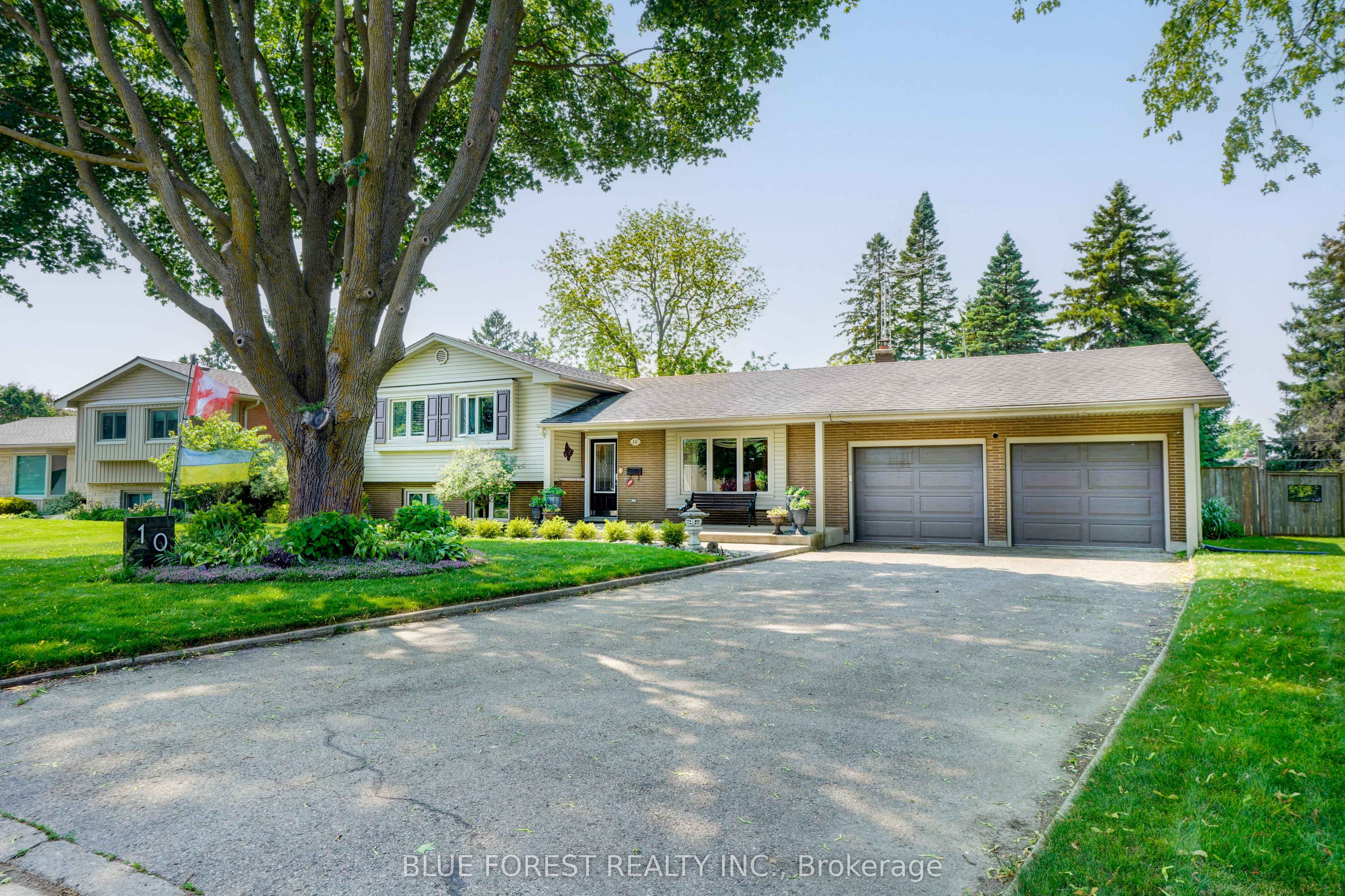 10 Gustin Avenue Property Photo 1