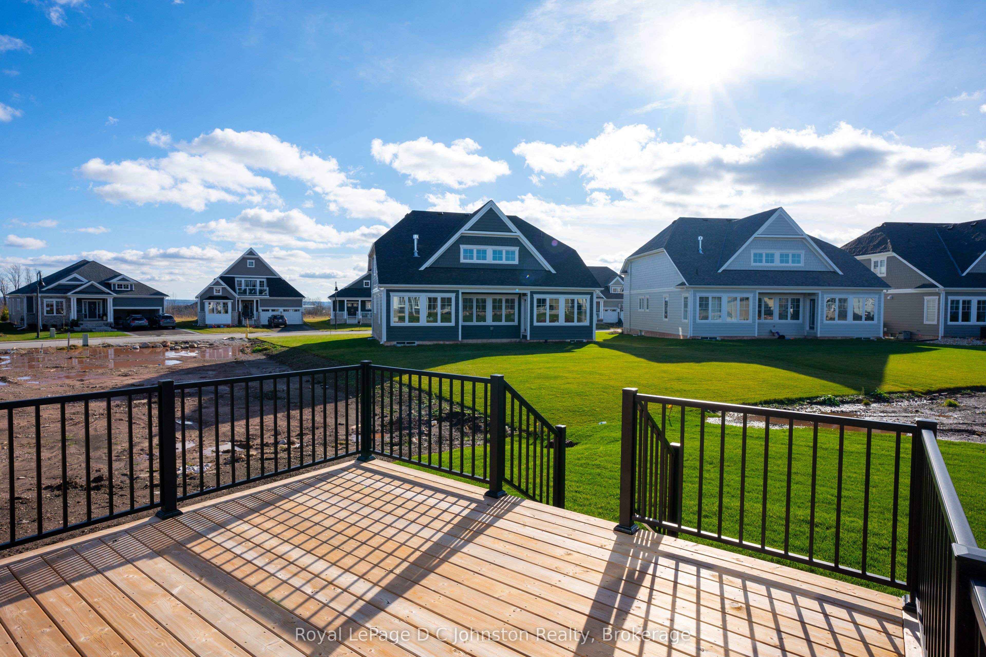 546 Algonquin Trail Property Photo 3