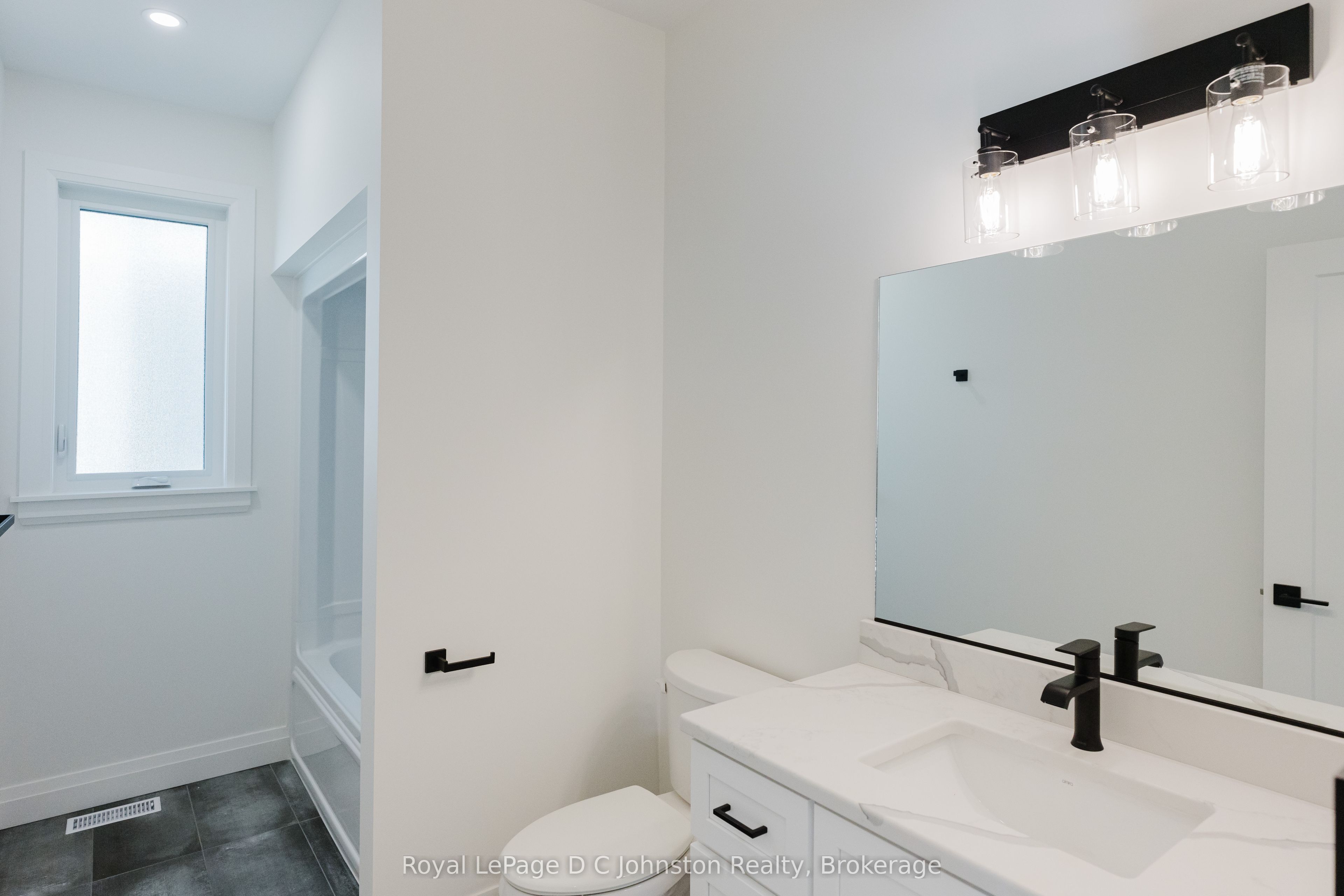 546 Algonquin Trail Property Photo 11