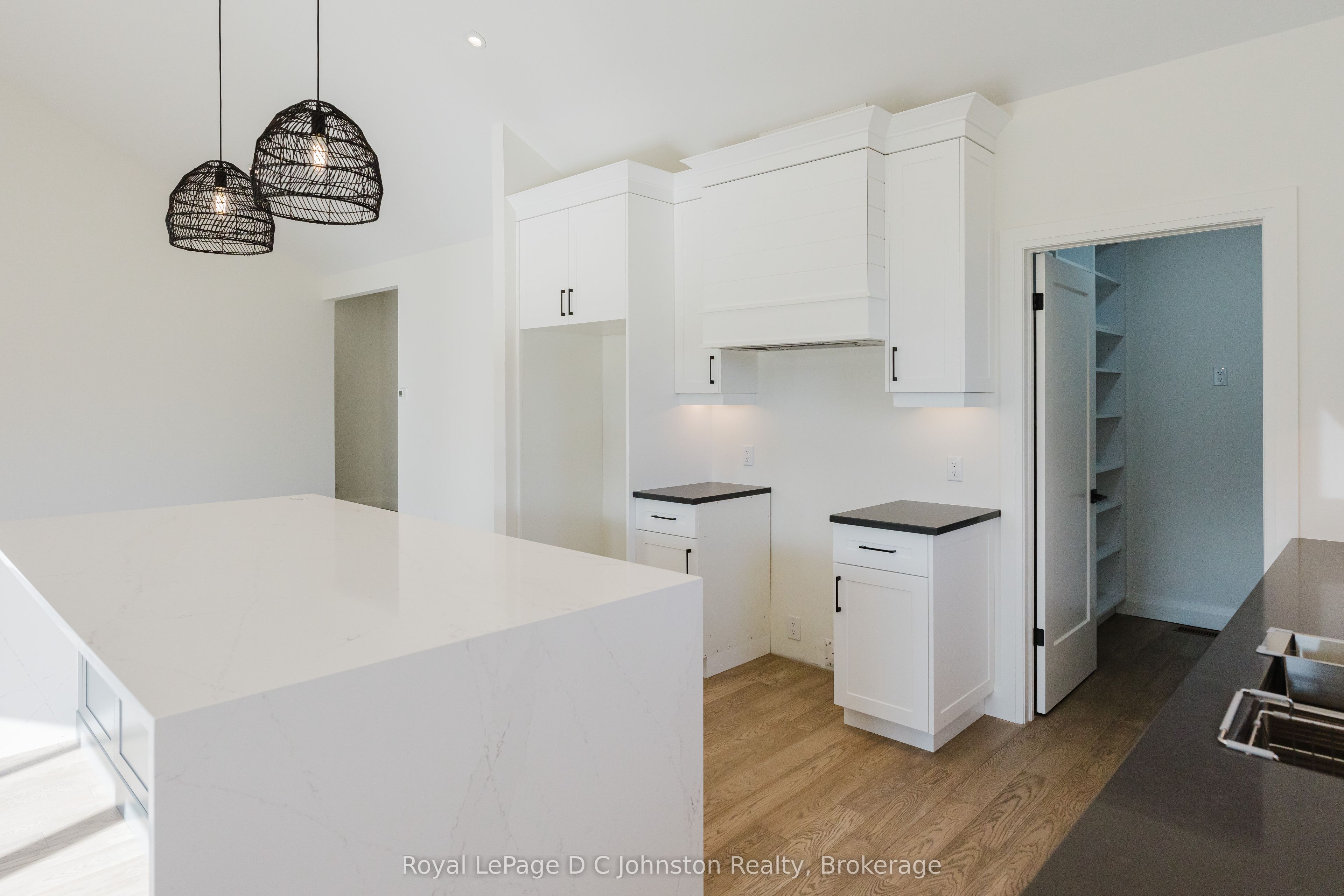 546 Algonquin Trail Property Photo 14