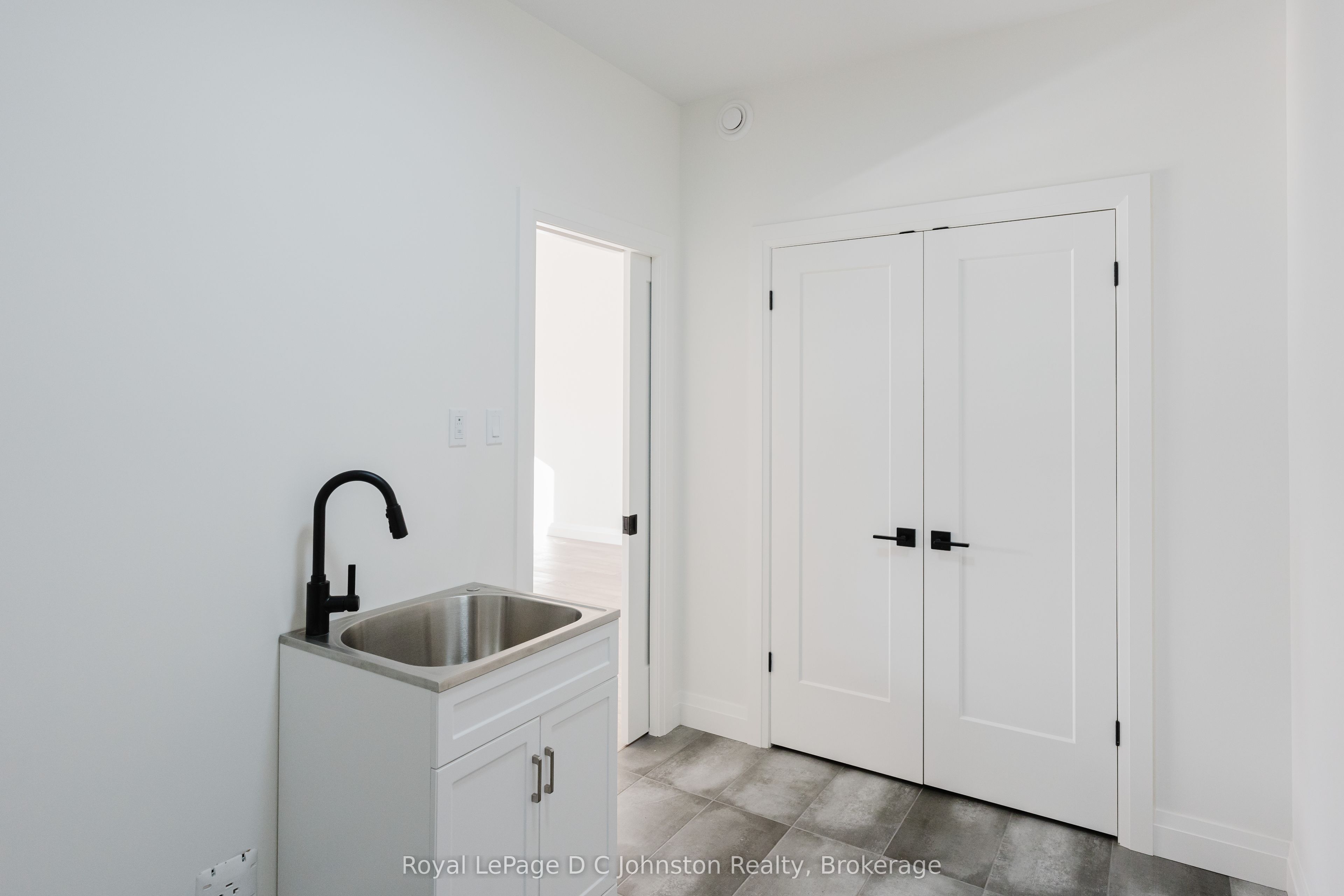 546 Algonquin Trail Property Photo 19