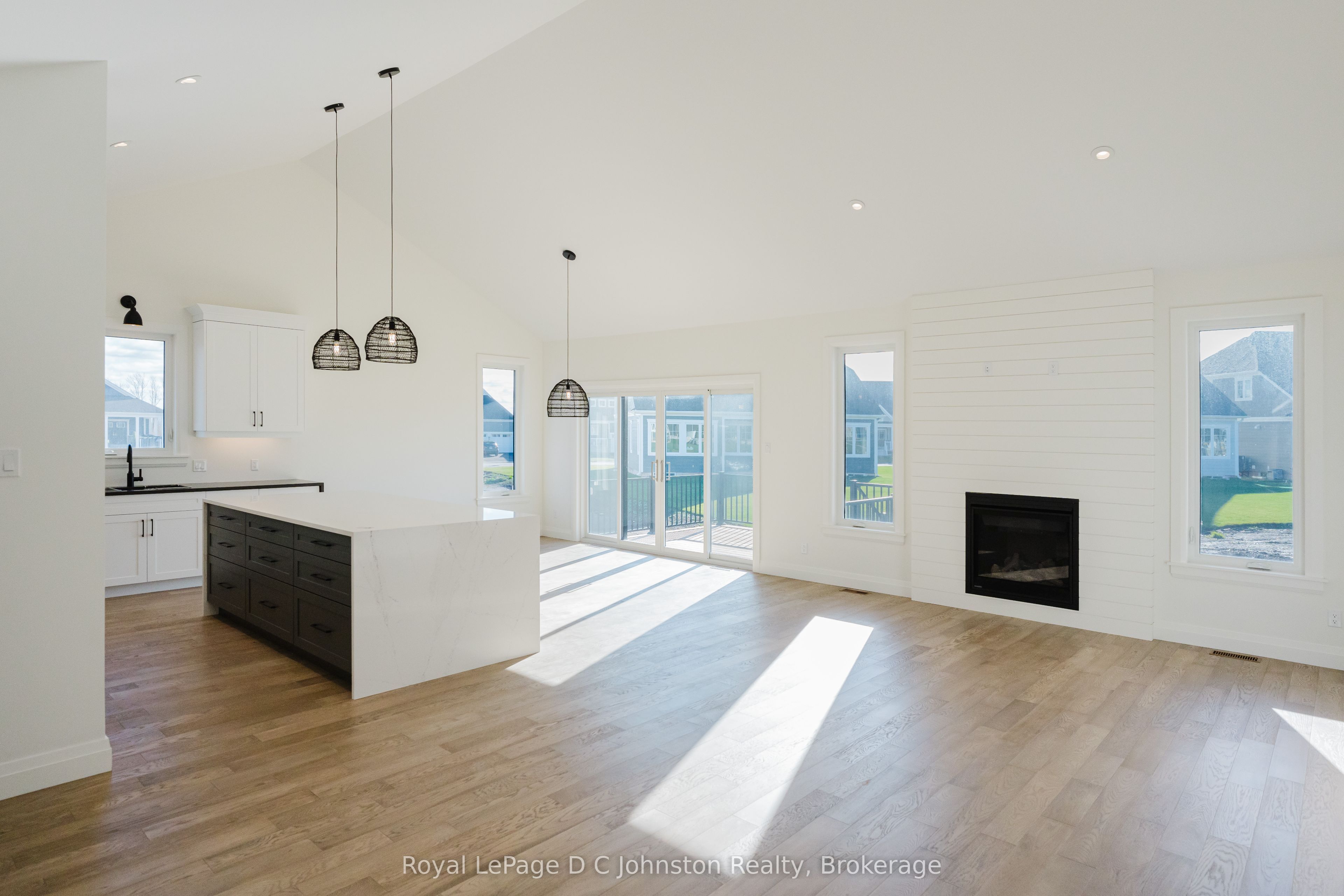 546 Algonquin Trail Property Photo 22