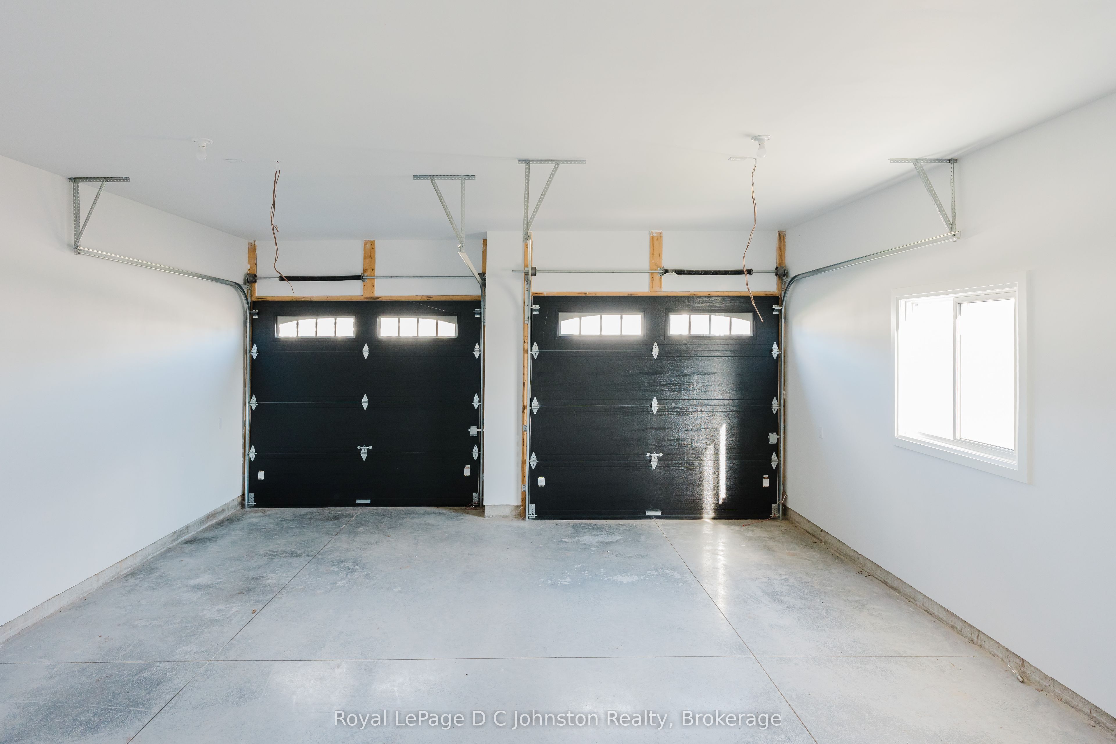 546 Algonquin Trail Property Photo 24