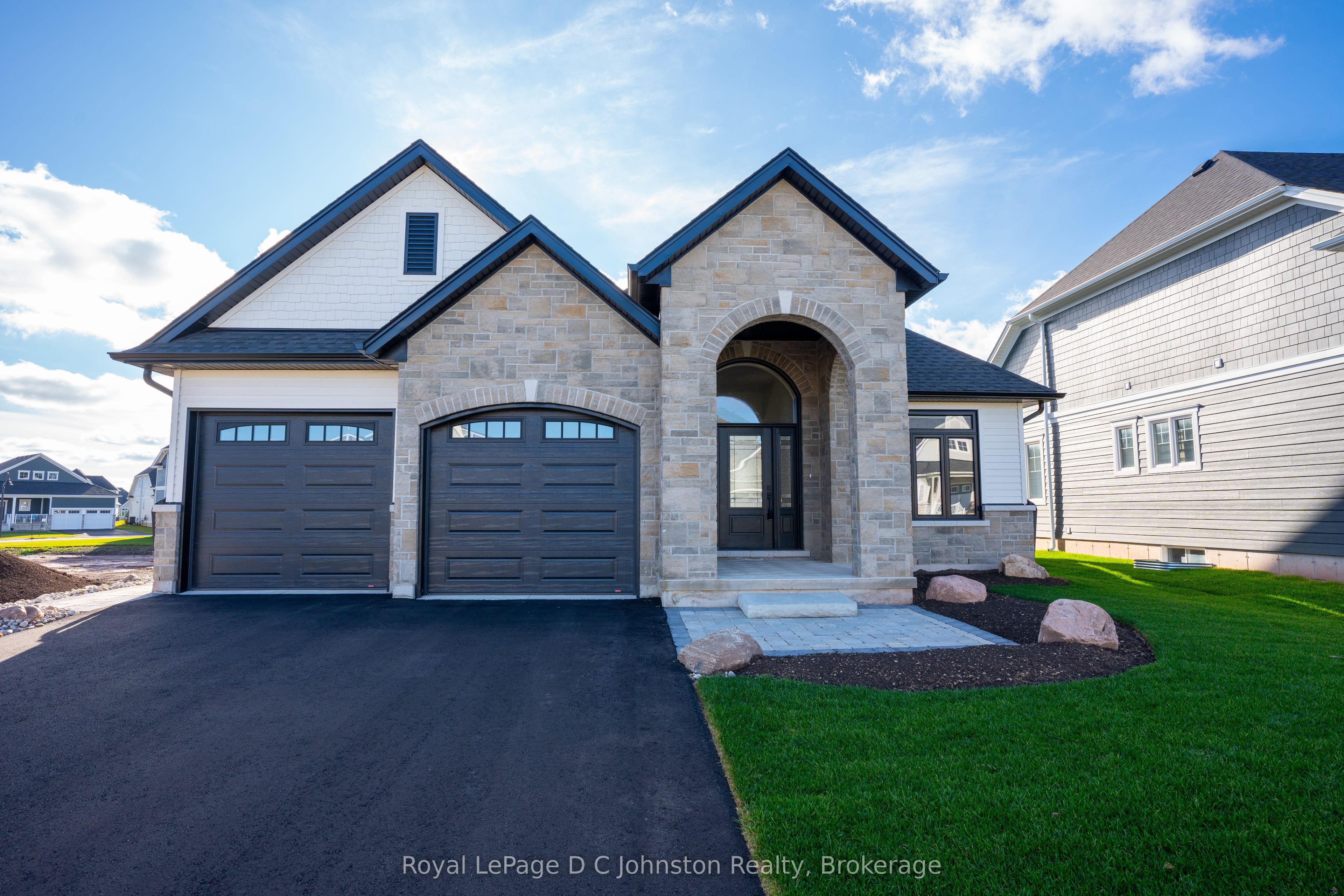 546 Algonquin Trail Property Photo 30