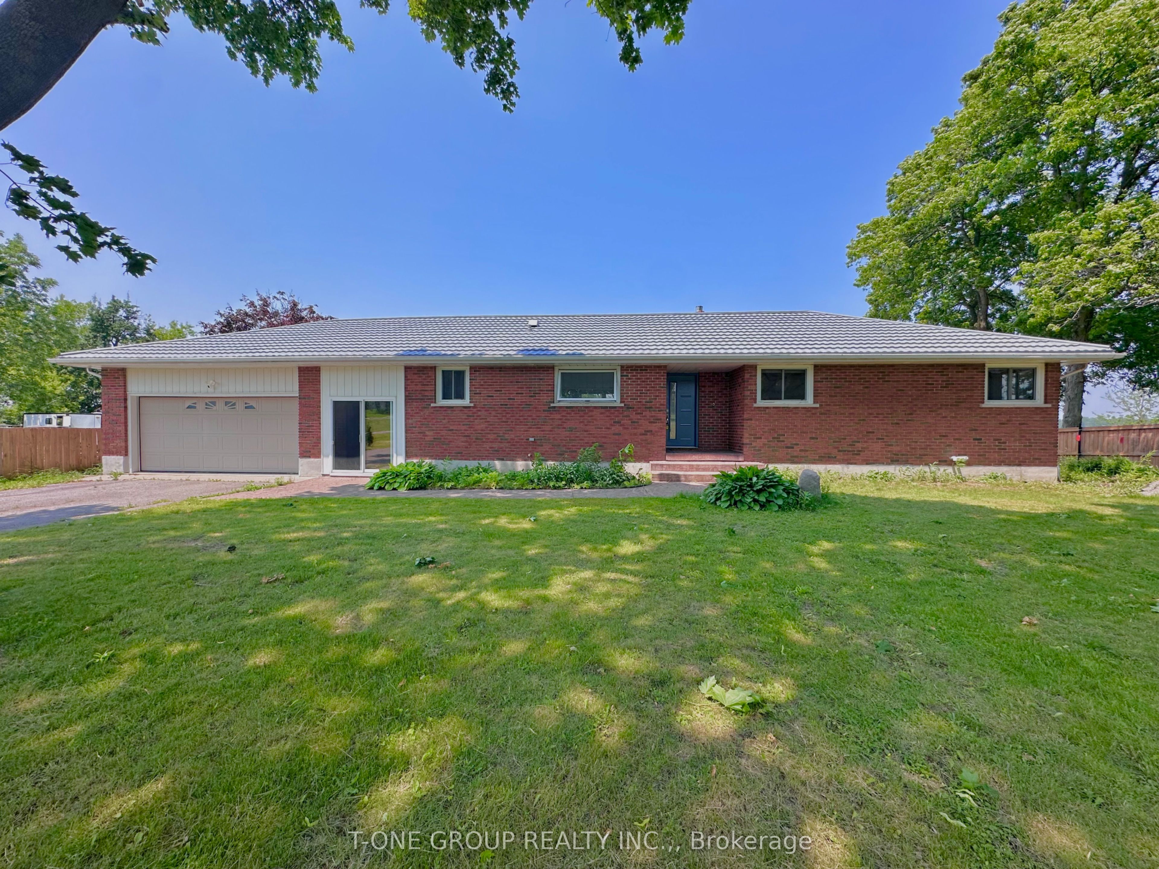 1724 County Rd 3 Property Photo 1
