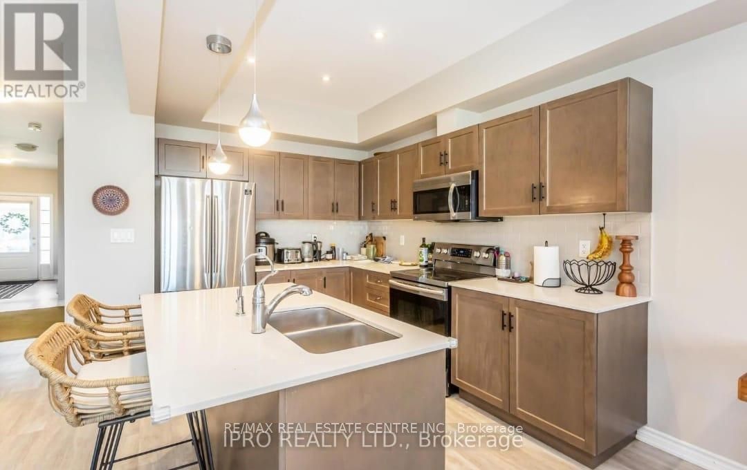 324 Equestrian Way 78 Property Photo 6