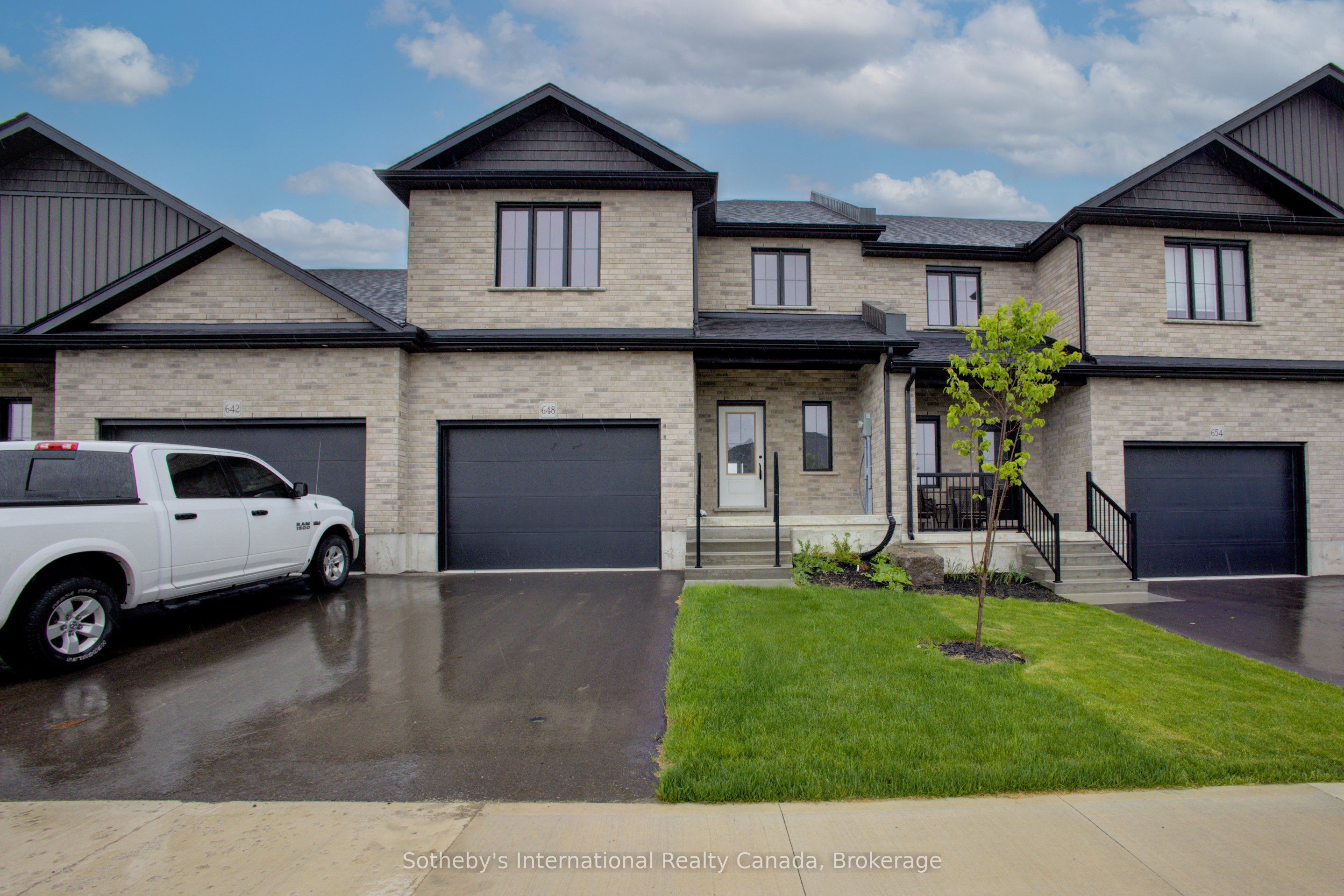 648 Wray Street Property Photo 1