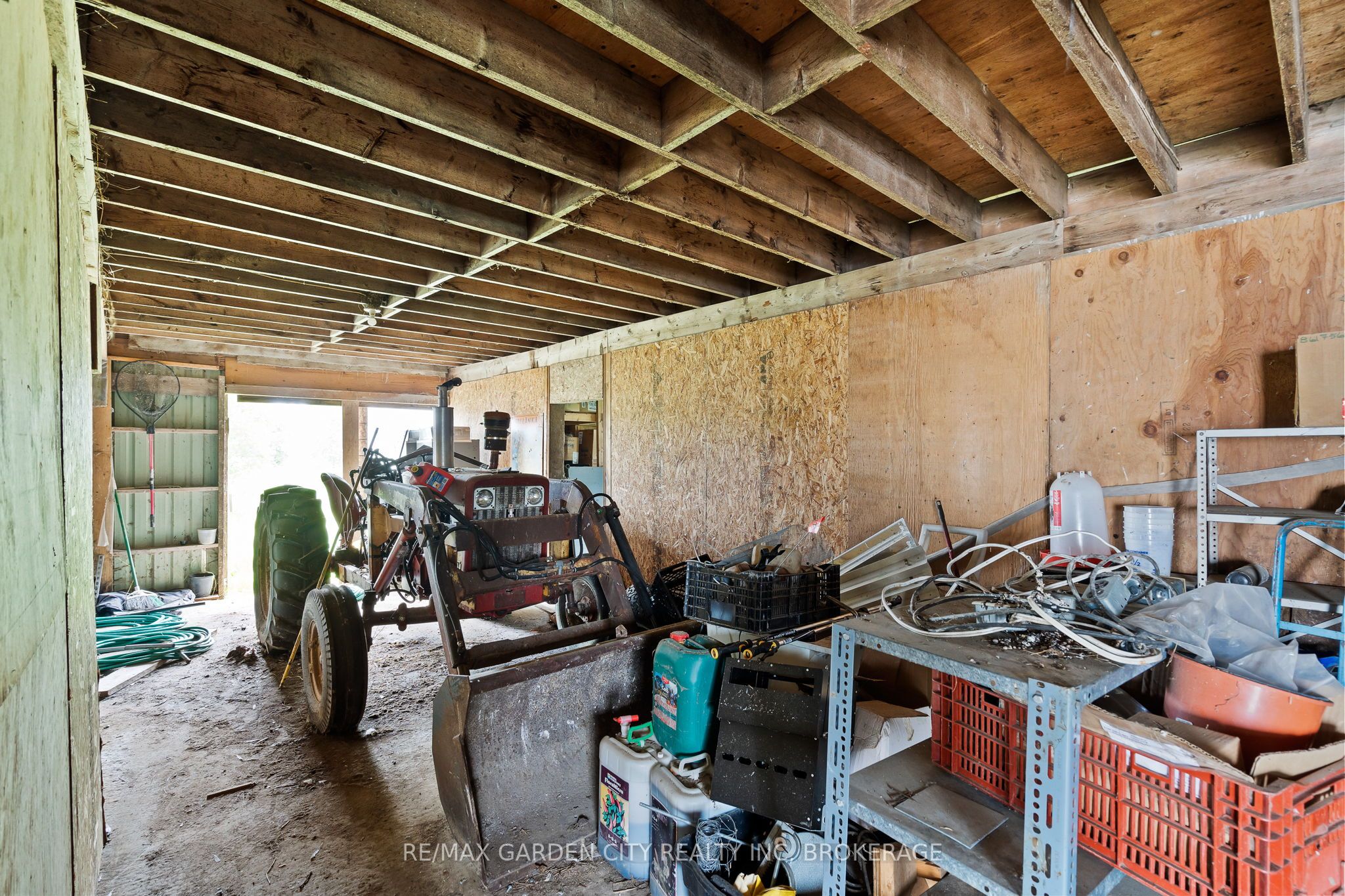53825 Zion Road Property Photo 8