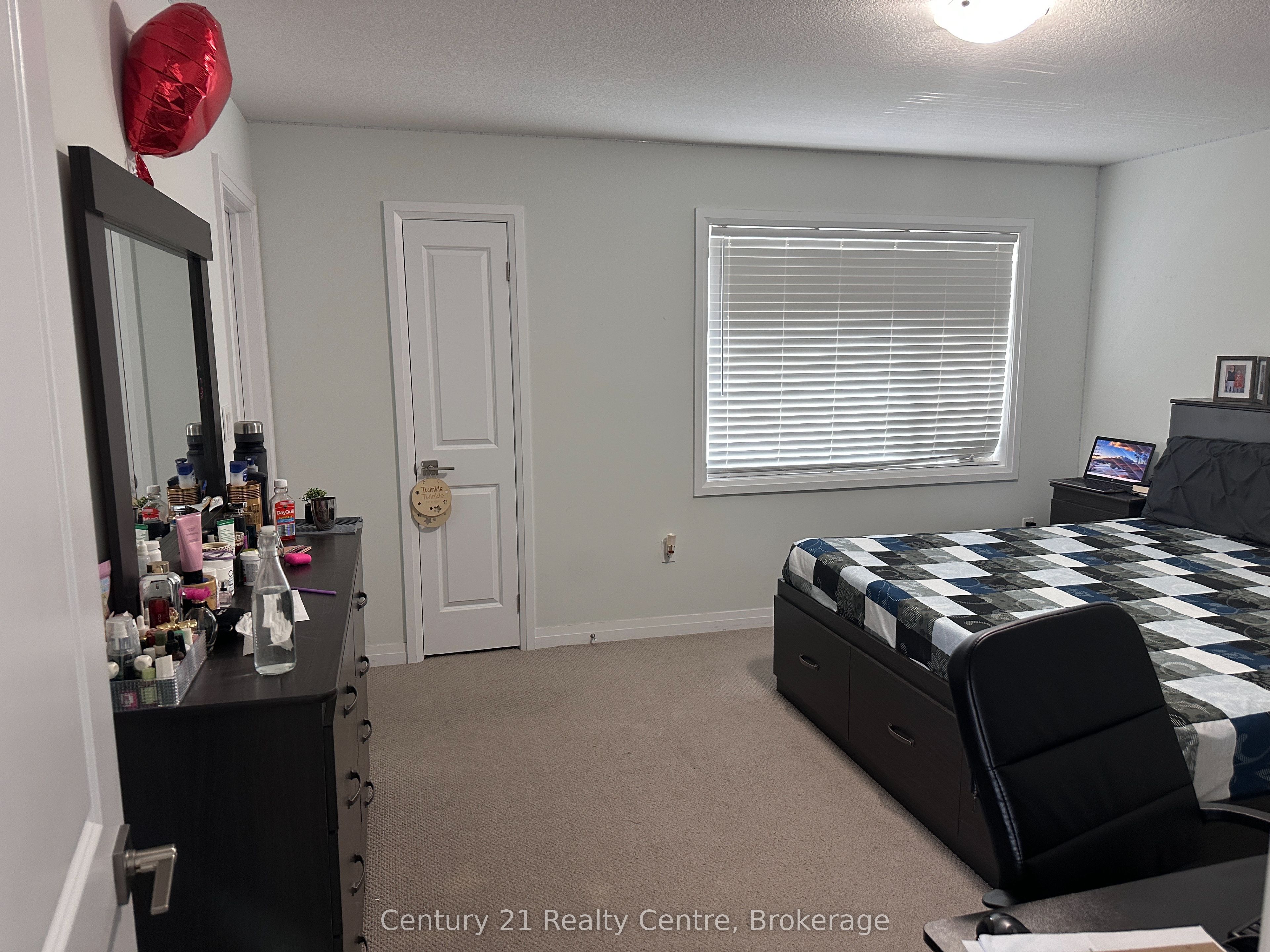 520 Grey Street #32 Property Photo 12