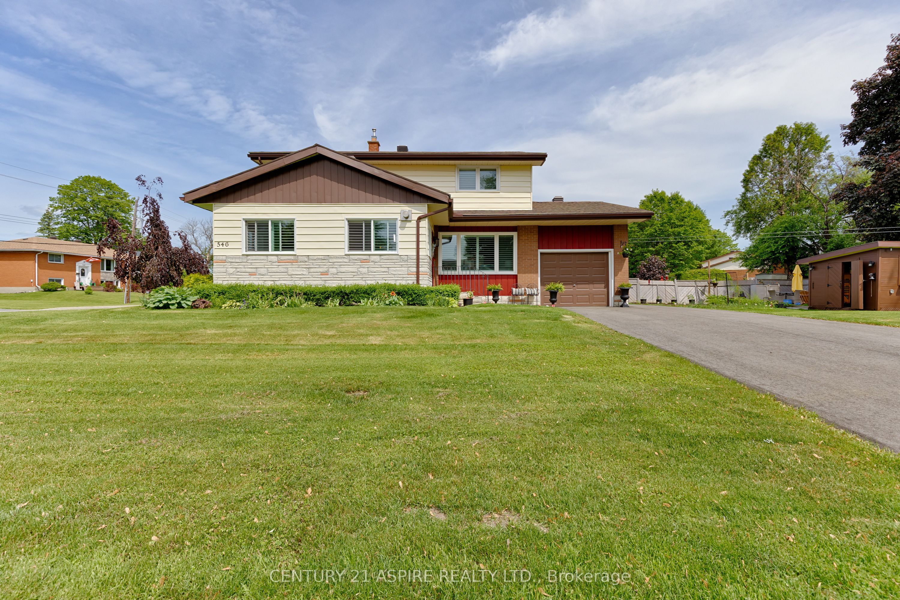 546 Melton Street Property Photo 1