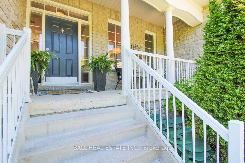 89 Whitfield Road Property Photo 4