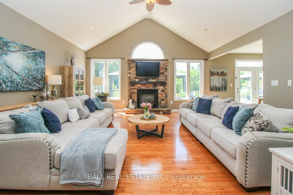 89 Whitfield Road Property Photo 6
