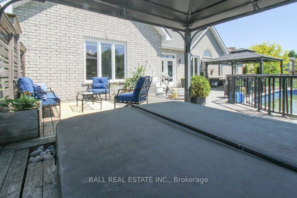 89 Whitfield Road Property Photo 42
