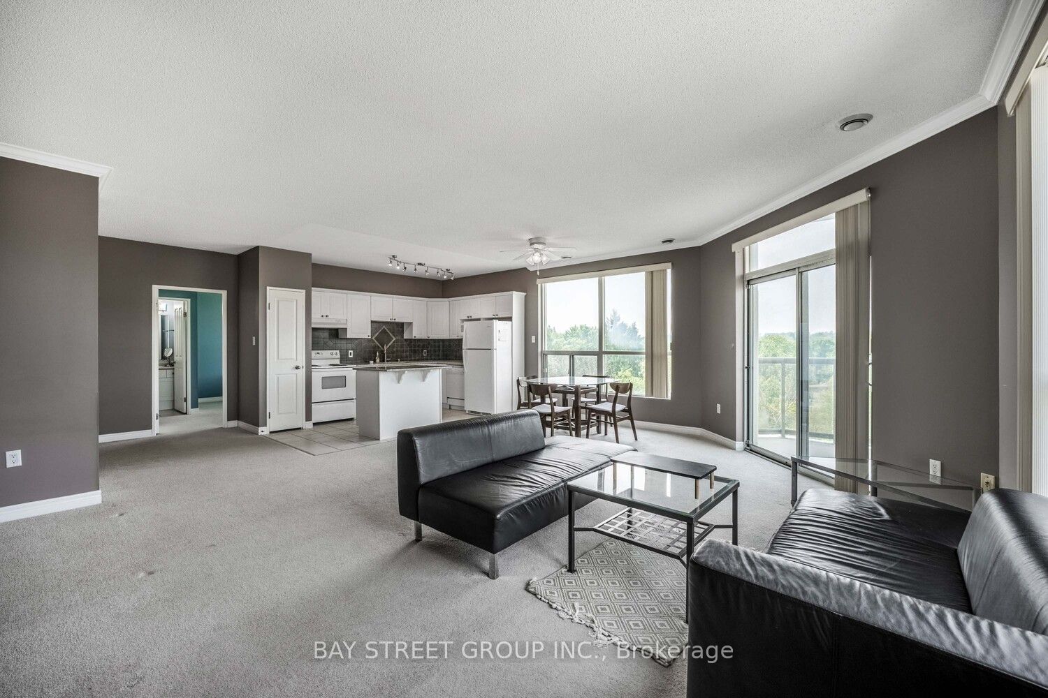 255 Keats Way 606 Property Photo 12