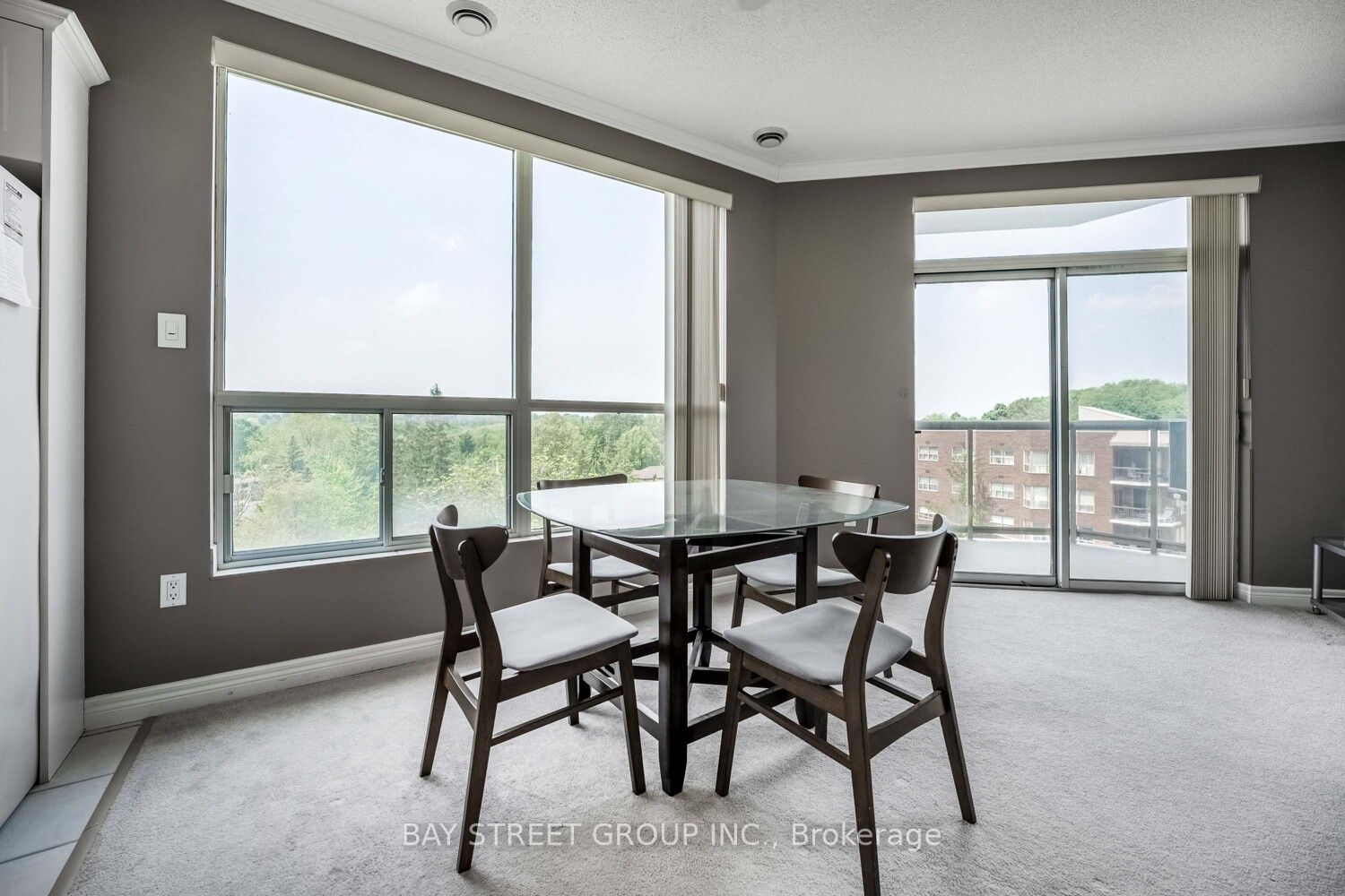 255 Keats Way 606 Property Photo 14