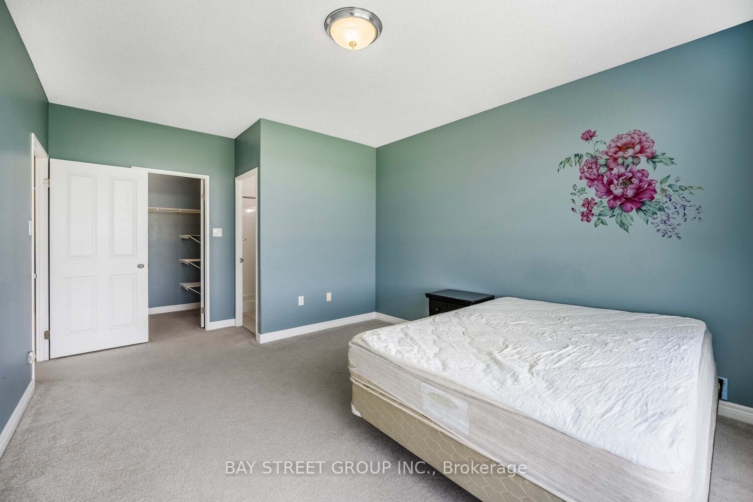 255 Keats Way 606 Property Photo 20