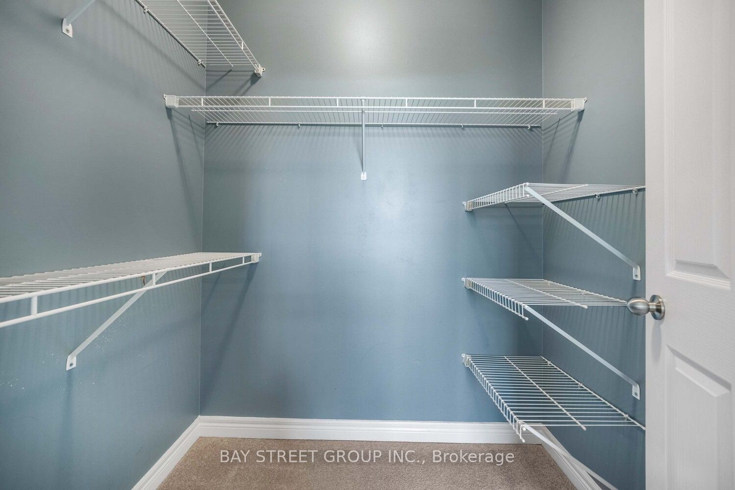 255 Keats Way 606 Property Photo 26