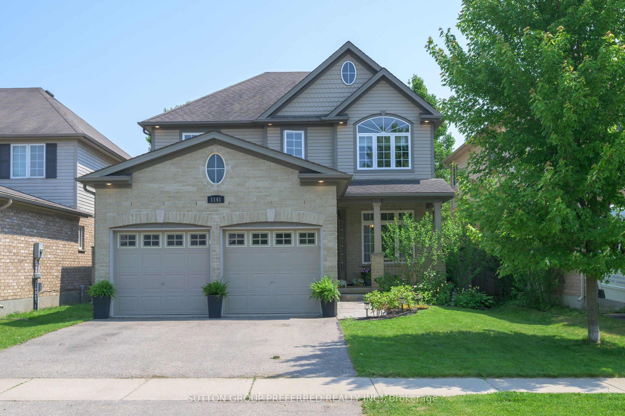 1141 Foxcreek Road Property Photo 1