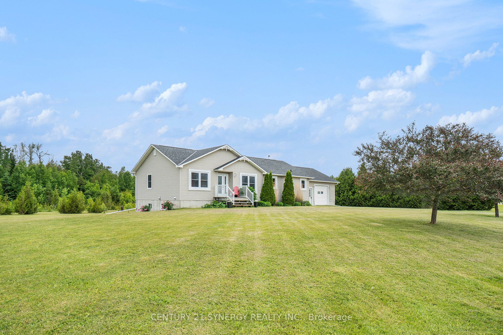 2 Campbell Dr Property Photo 1