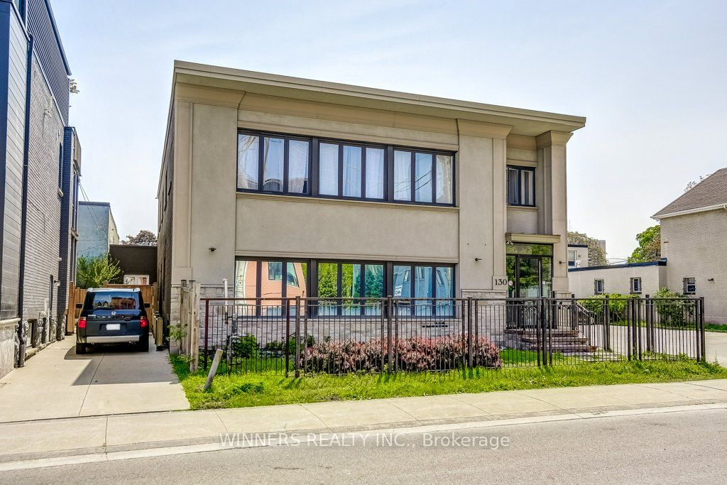 130 Wellington Street N 101 Property Photo 1
